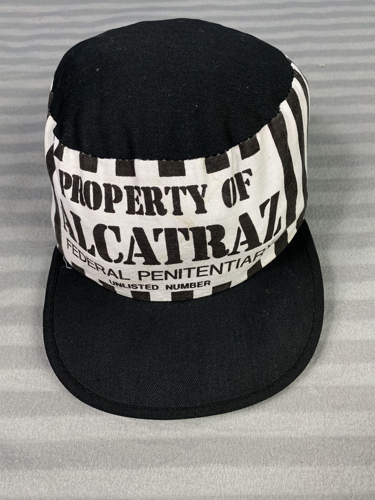 Vintage Vintage 90s Al Catraz Inmates Pointer Cap Size ONE SIZE - 1 Thumbnail