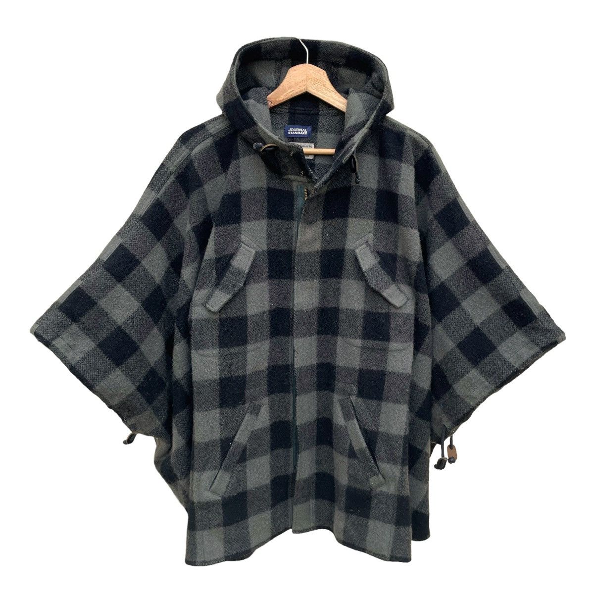 Journal Standard × Woolrich Woolen Mills 💥 JOURNAL STANDARD x WOOLRICH CAPE PONCHO Size US L / EU 52-54 / 3 - 1 Thumbnail