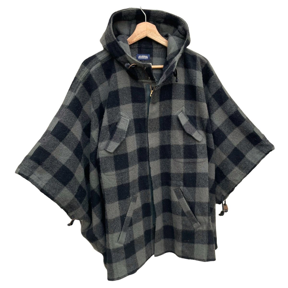 Journal Standard × Woolrich Woolen Mills 💥 JOURNAL STANDARD x WOOLRICH CAPE PONCHO Size US L / EU 52-54 / 3 - 3 Thumbnail