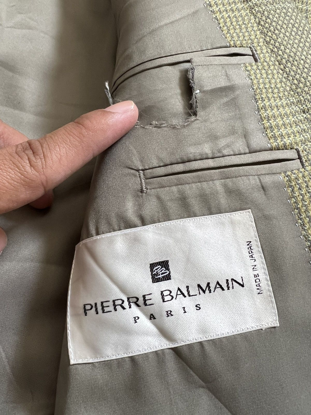 Pierre Balmain 🔥 STEALS 🔥 Pierre Balmain Blazzer Size 54R - 9 Thumbnail