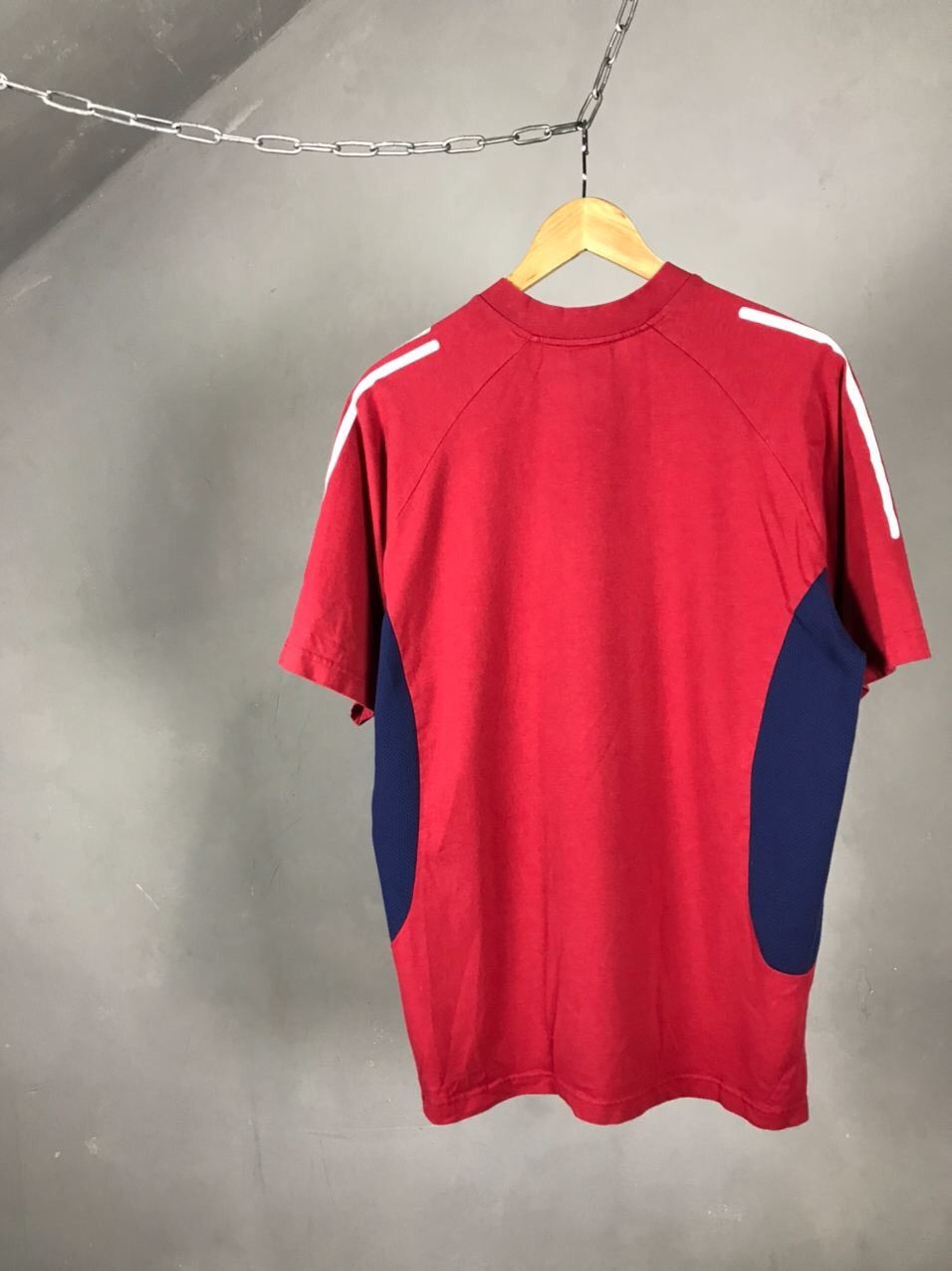 Adidas Adidas vintage sportwear tee Size US L / EU 52-54 / 3 - 11 Thumbnail
