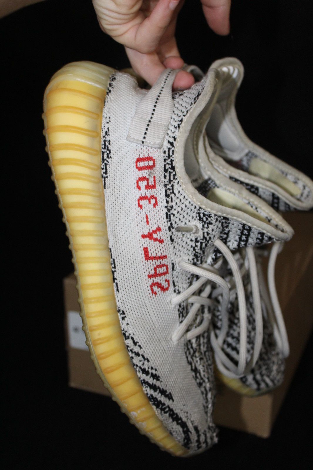 Adidas × Kanye West 2017 Yeezy Zebra Size US 8.5 / EU 41-42 - 2 Thumbnail