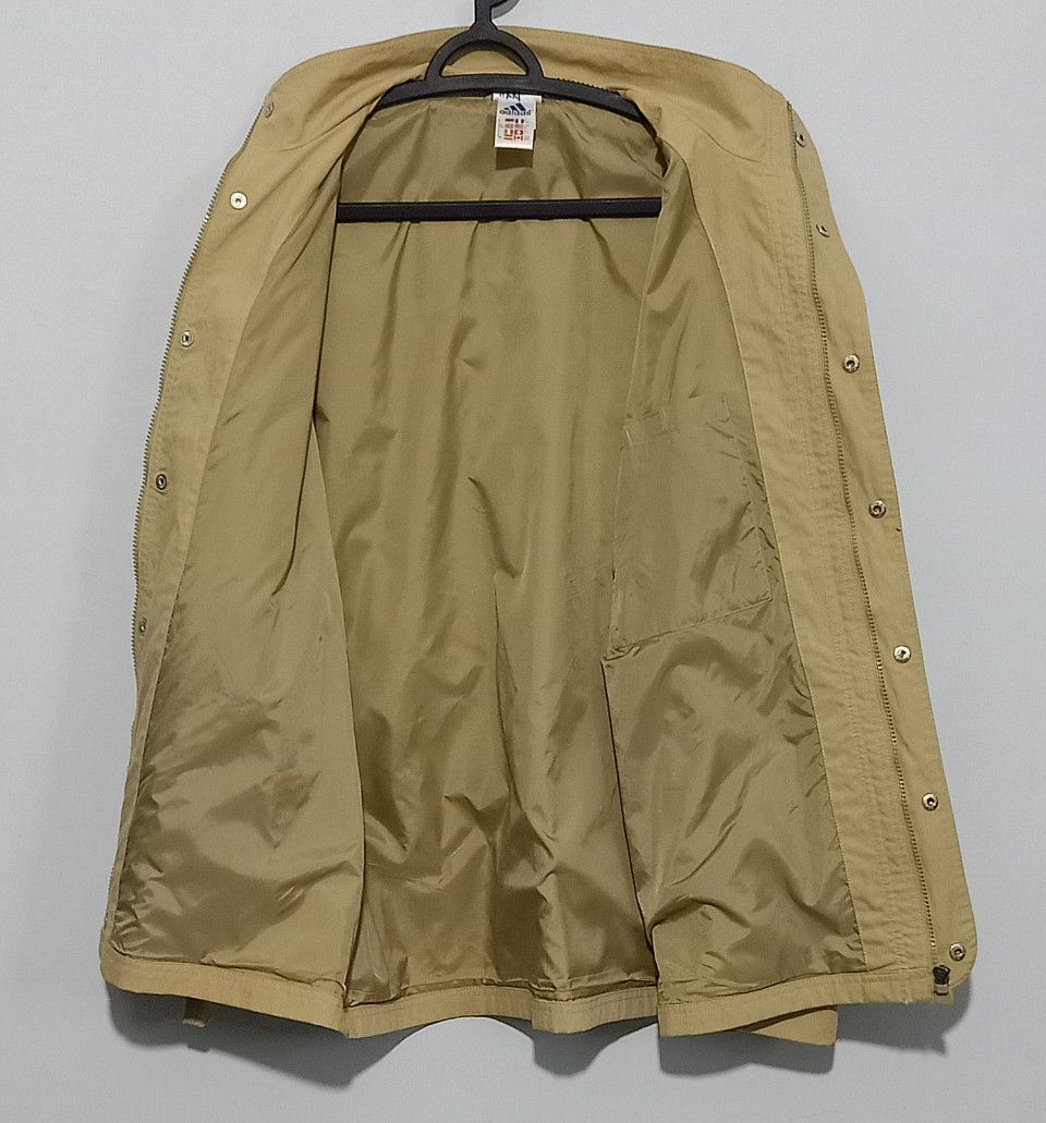 Adidas Vintage 🔥 Adidas windbreaker light jacket Size US L / EU 52-54 / 3 - 4 Thumbnail