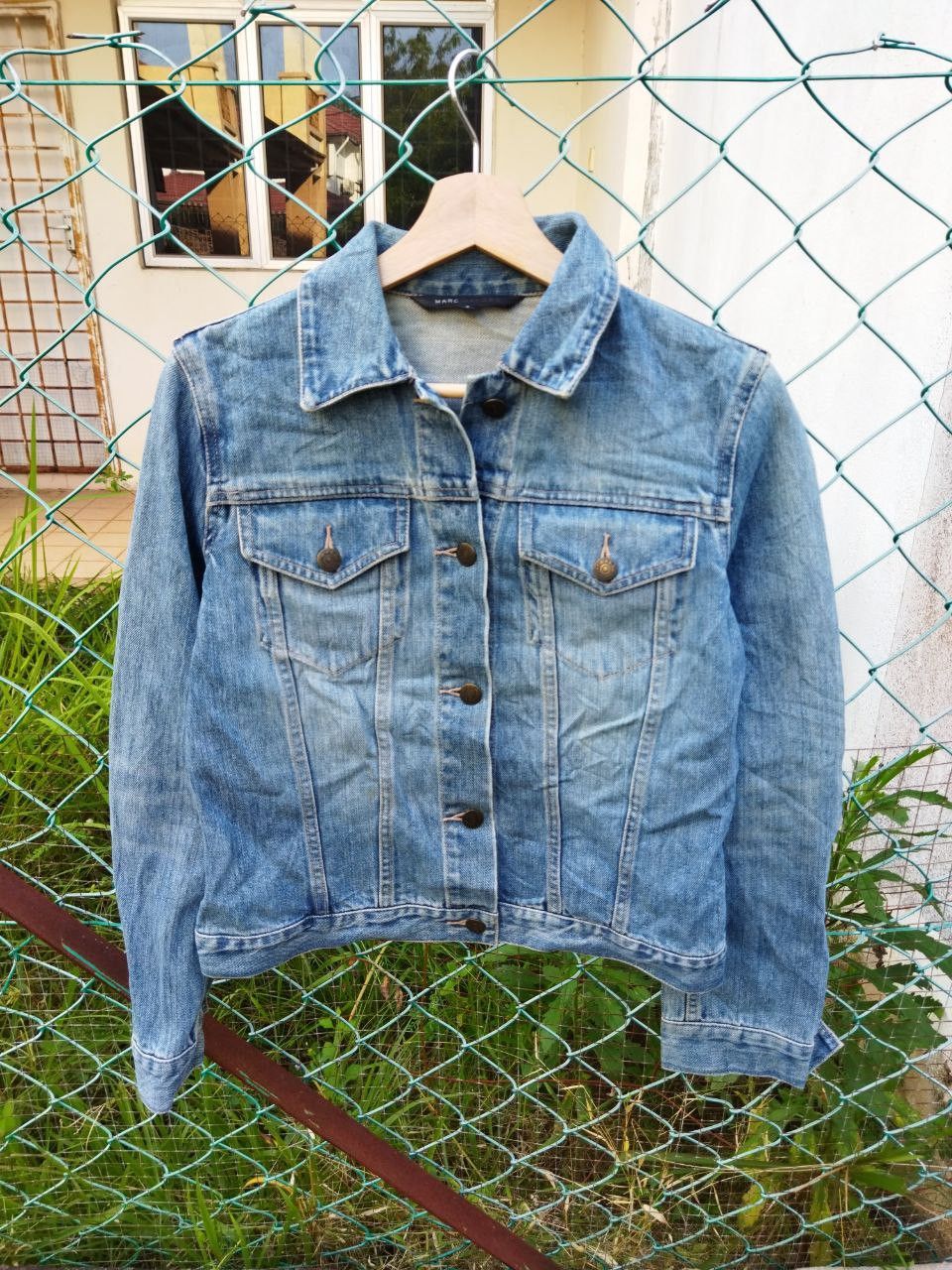 Marc Jacobs Marc Jacobs Denim Jacket - Size 4 Size S / US 4 / IT 40 - 1 Thumbnail