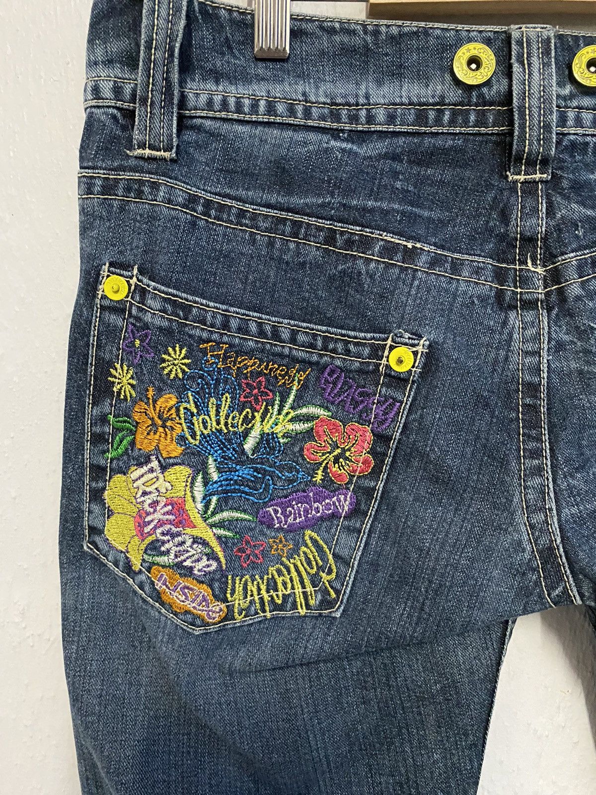 Japanese Brand Peace Love Jeans Flower Embroidery Distressed Denim Jeans Size 36" / US 14 / IT 50 - 10 Thumbnail