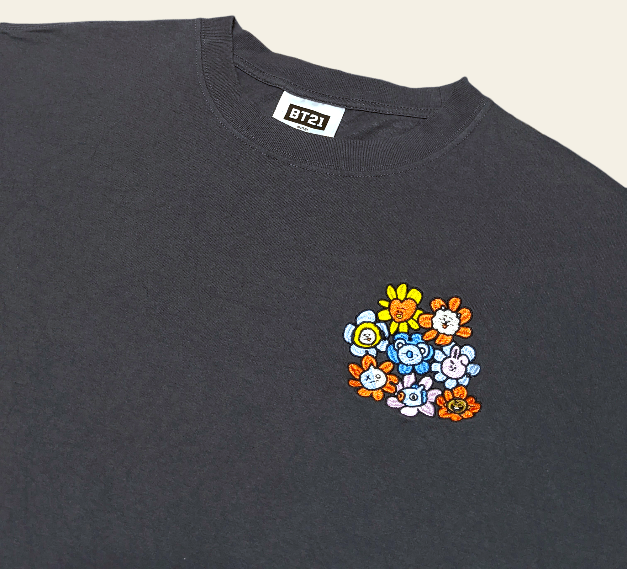Band Tees × Vintage Korean Group BTS BT21 Embroidered Cartoon T shirt Size US M / EU 48-50 / 2 - 4 Thumbnail