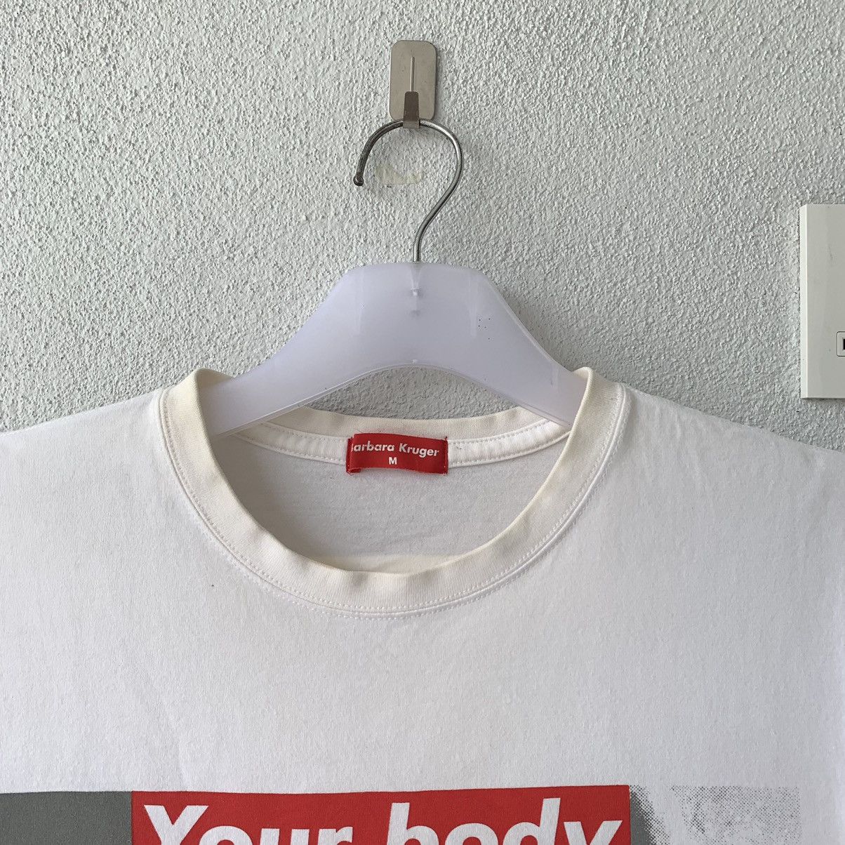 Barbara Kruger BARBARA KRUGER t shirt spell out big design.. Size US M / EU 48-50 / 2 - 7 Thumbnail