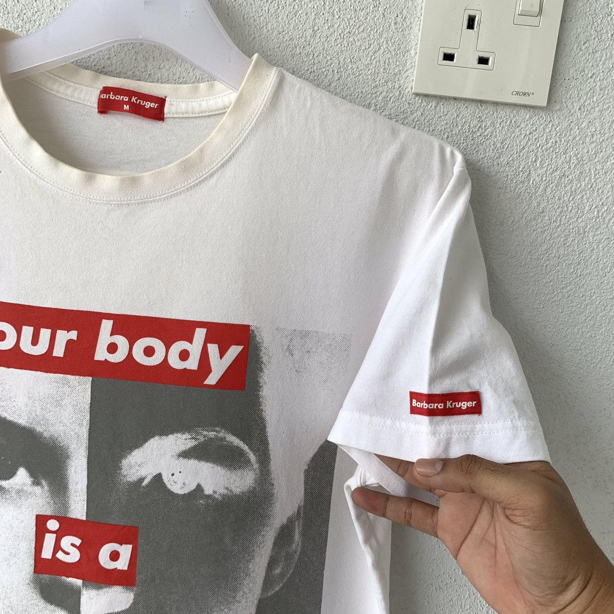 Barbara Kruger BARBARA KRUGER t shirt spell out big design.. Size US M / EU 48-50 / 2 - 6 Thumbnail
