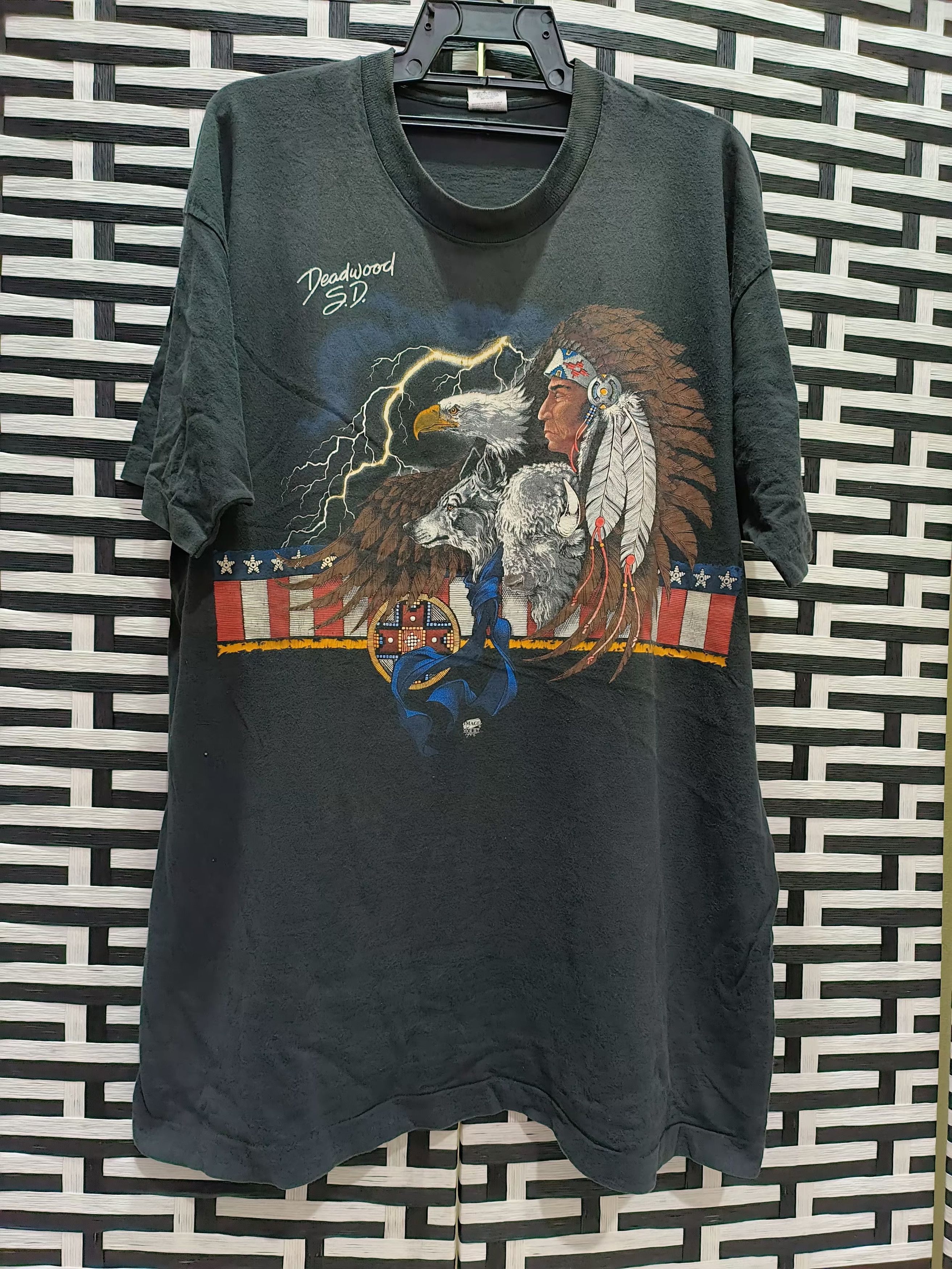 Deadwood × Fruit Of The Loom × Vintage Vintage Oversized Image Deadwood S.D Thrashed tee Size US XXL / EU 58 / 5 - 1 Thumbnail