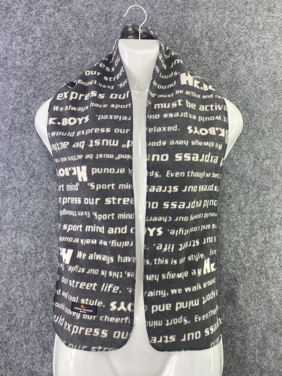Hiroko Koshino Homme Hiroko Koshino Scarf / Muffler / Neckwear -T446 Size ONE SIZE - 1 Thumbnail