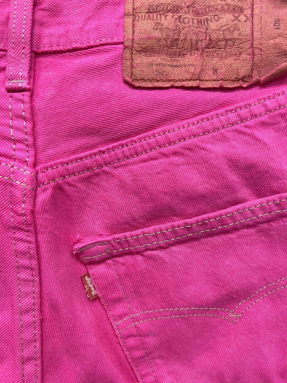 Levi's Vintage Clothing 🔥VERY RARE🔥Vintage 90’s Levi’s 501 HOT PINK Made In USA Size US 28 / EU 44 - 9 Thumbnail