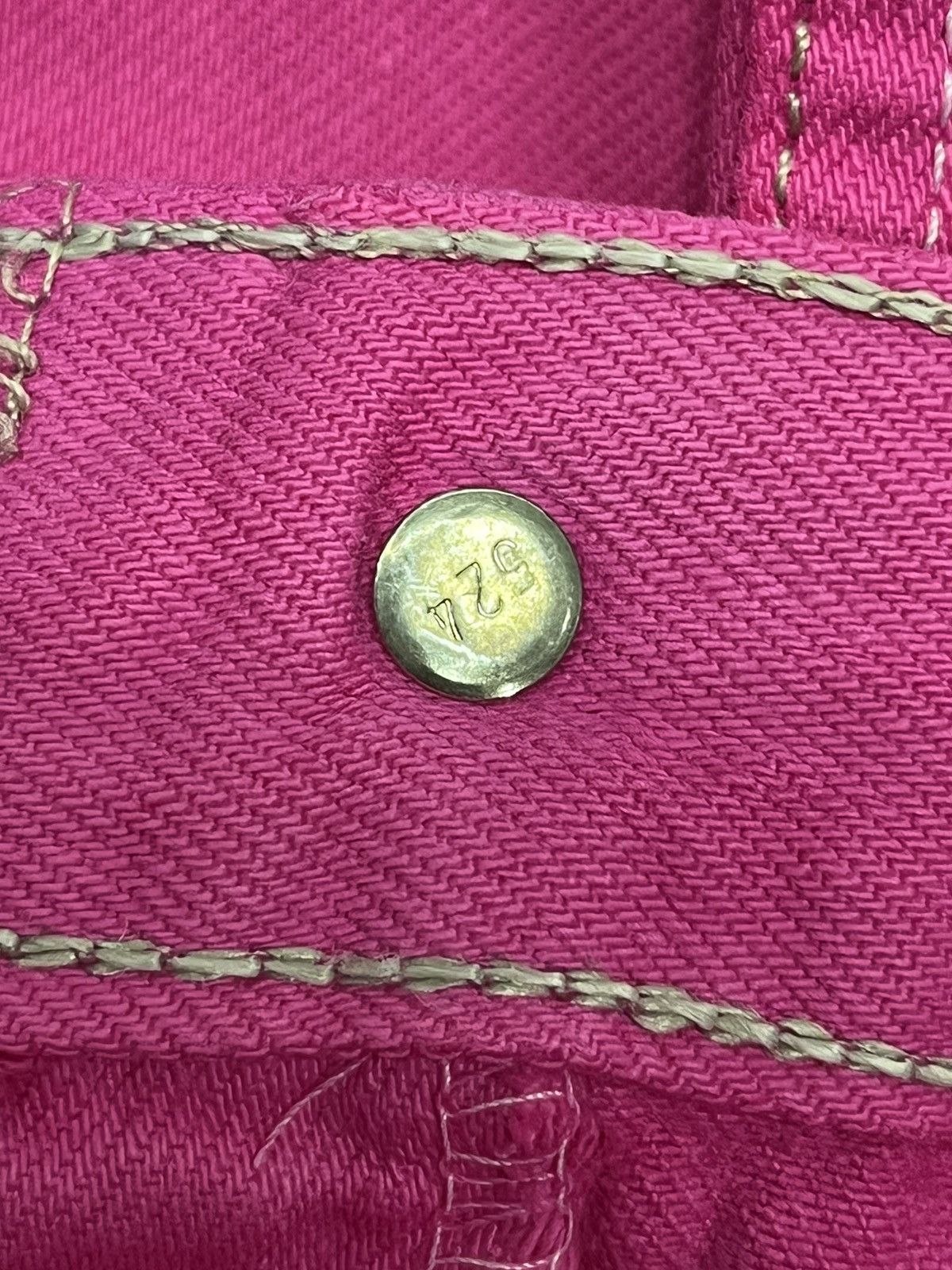 Levi's Vintage Clothing 🔥VERY RARE🔥Vintage 90’s Levi’s 501 HOT PINK Made In USA Size US 28 / EU 44 - 7 Thumbnail