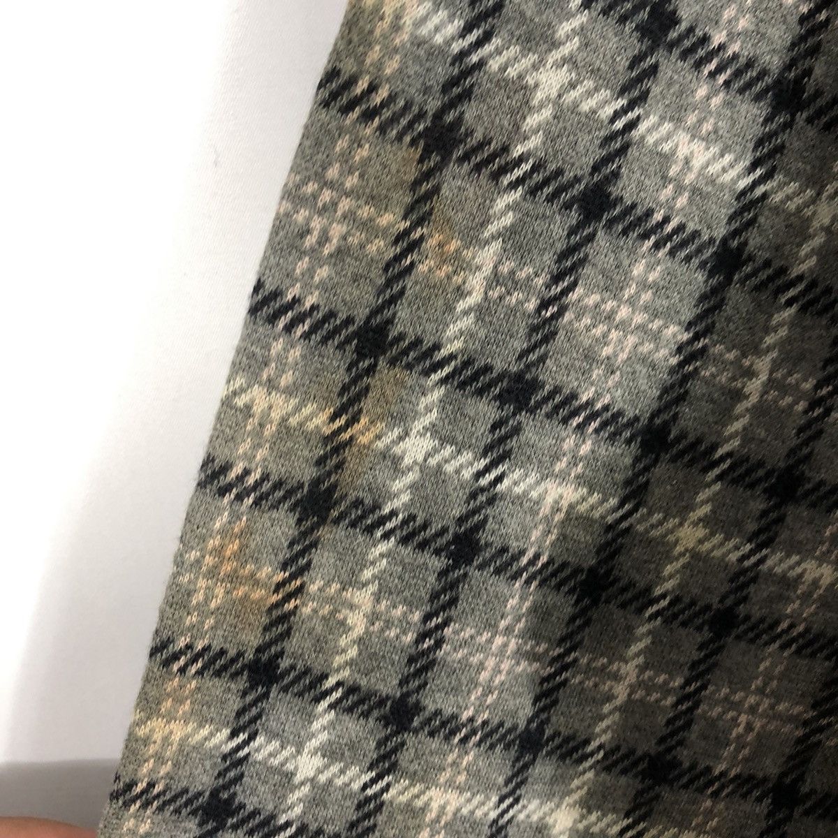 Aquascutum × Japanese Brand 🔥Rare🔥🇯🇵Aquascutum Nice Checkerd Full Buttons Cardigans Size US M / EU 48-50 / 2 - 10 Thumbnail