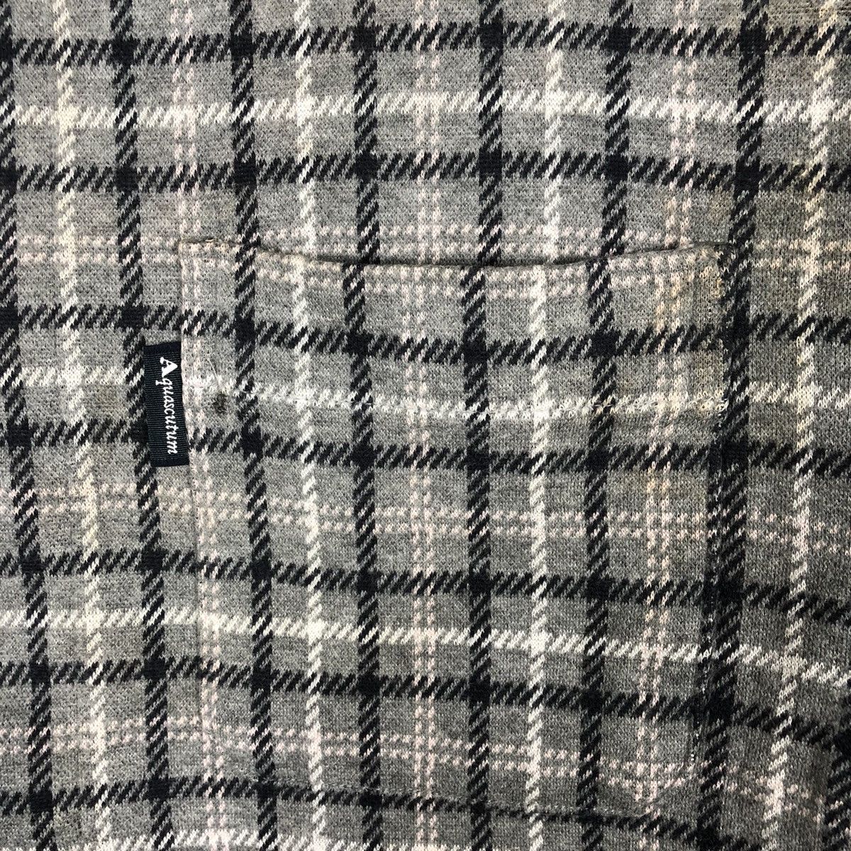 Aquascutum × Japanese Brand 🔥Rare🔥🇯🇵Aquascutum Nice Checkerd Full Buttons Cardigans Size US M / EU 48-50 / 2 - 4 Thumbnail