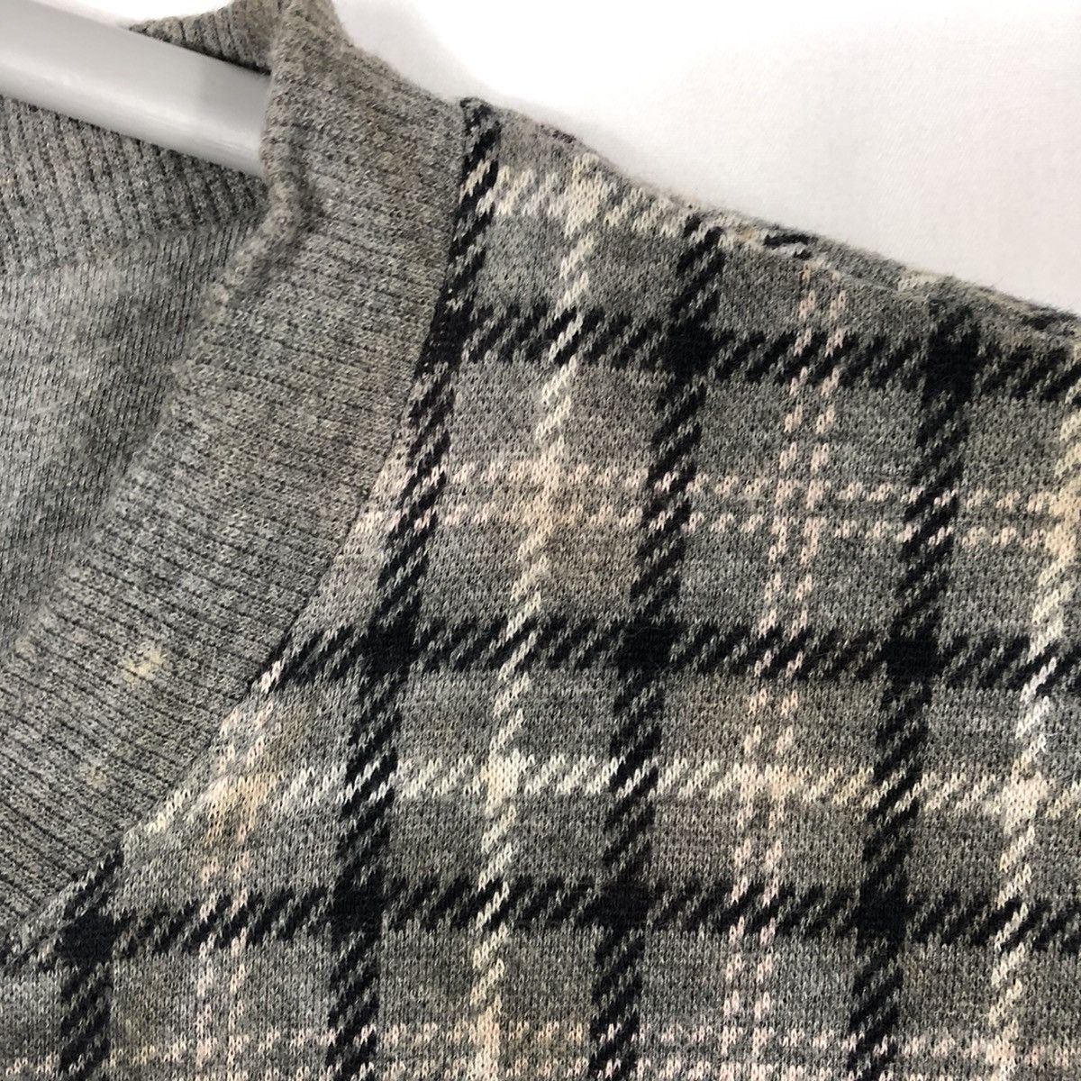 Aquascutum × Japanese Brand 🔥Rare🔥🇯🇵Aquascutum Nice Checkerd Full Buttons Cardigans Size US M / EU 48-50 / 2 - 13 Thumbnail