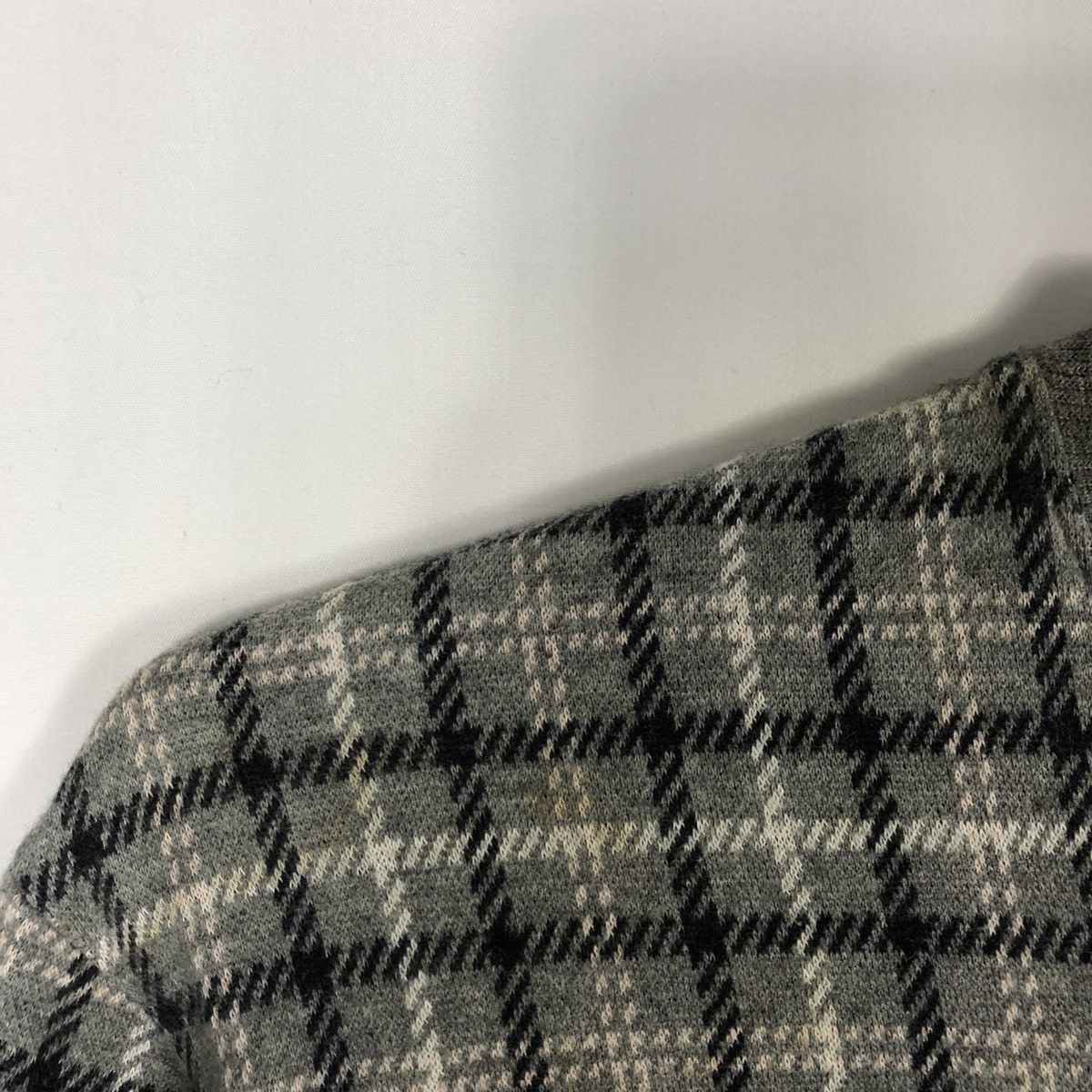Aquascutum × Japanese Brand 🔥Rare🔥🇯🇵Aquascutum Nice Checkerd Full Buttons Cardigans Size US M / EU 48-50 / 2 - 11 Thumbnail