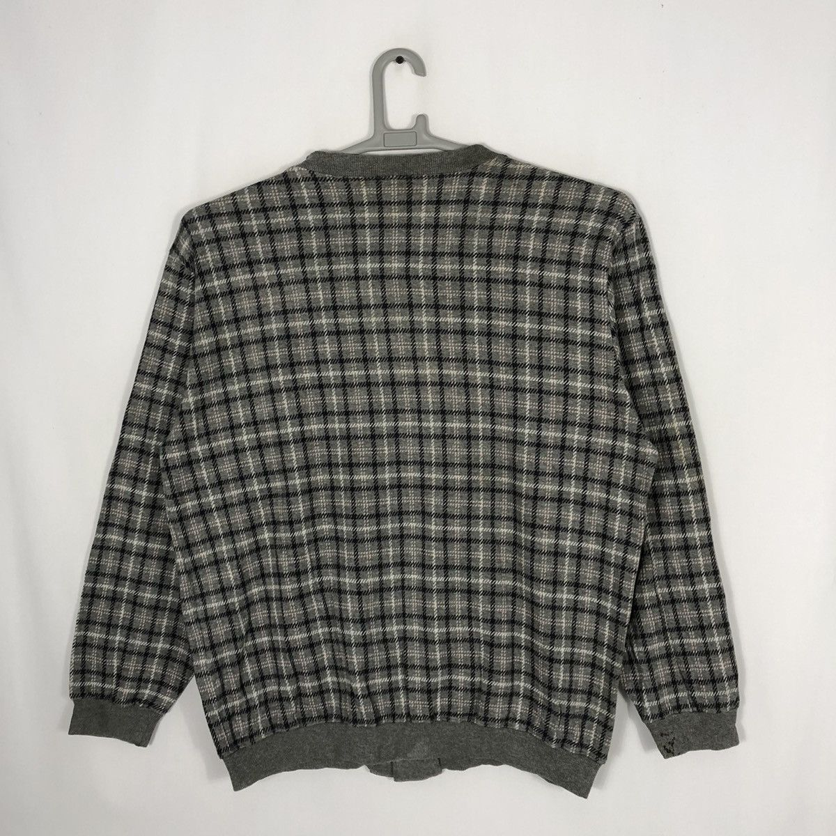 Aquascutum × Japanese Brand 🔥Rare🔥🇯🇵Aquascutum Nice Checkerd Full Buttons Cardigans Size US M / EU 48-50 / 2 - 5 Thumbnail