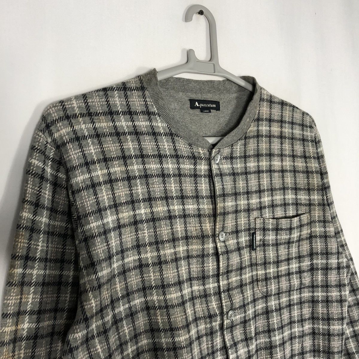 Aquascutum × Japanese Brand 🔥Rare🔥🇯🇵Aquascutum Nice Checkerd Full Buttons Cardigans Size US M / EU 48-50 / 2 - 8 Thumbnail