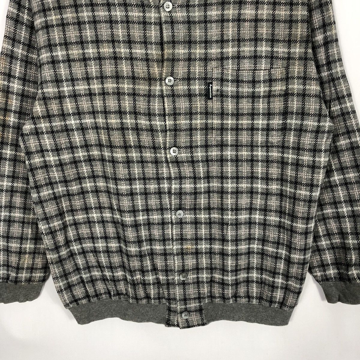 Aquascutum × Japanese Brand 🔥Rare🔥🇯🇵Aquascutum Nice Checkerd Full Buttons Cardigans Size US M / EU 48-50 / 2 - 3 Thumbnail