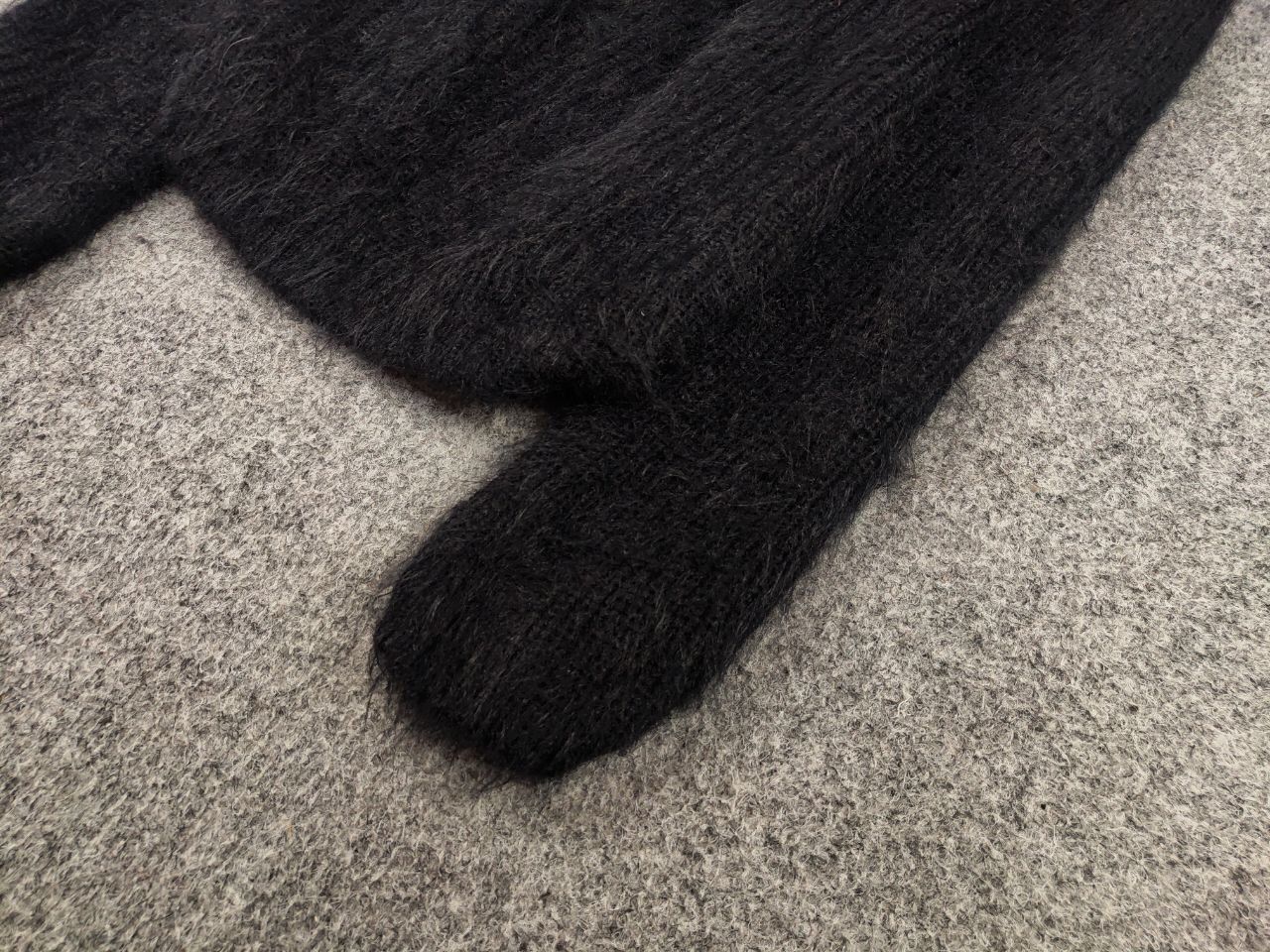 If Six Was Nine Vintage 90's Japanese Black Mohair Style Fuzzy Sweater Size US S / EU 44-46 / 1 - 5 Thumbnail