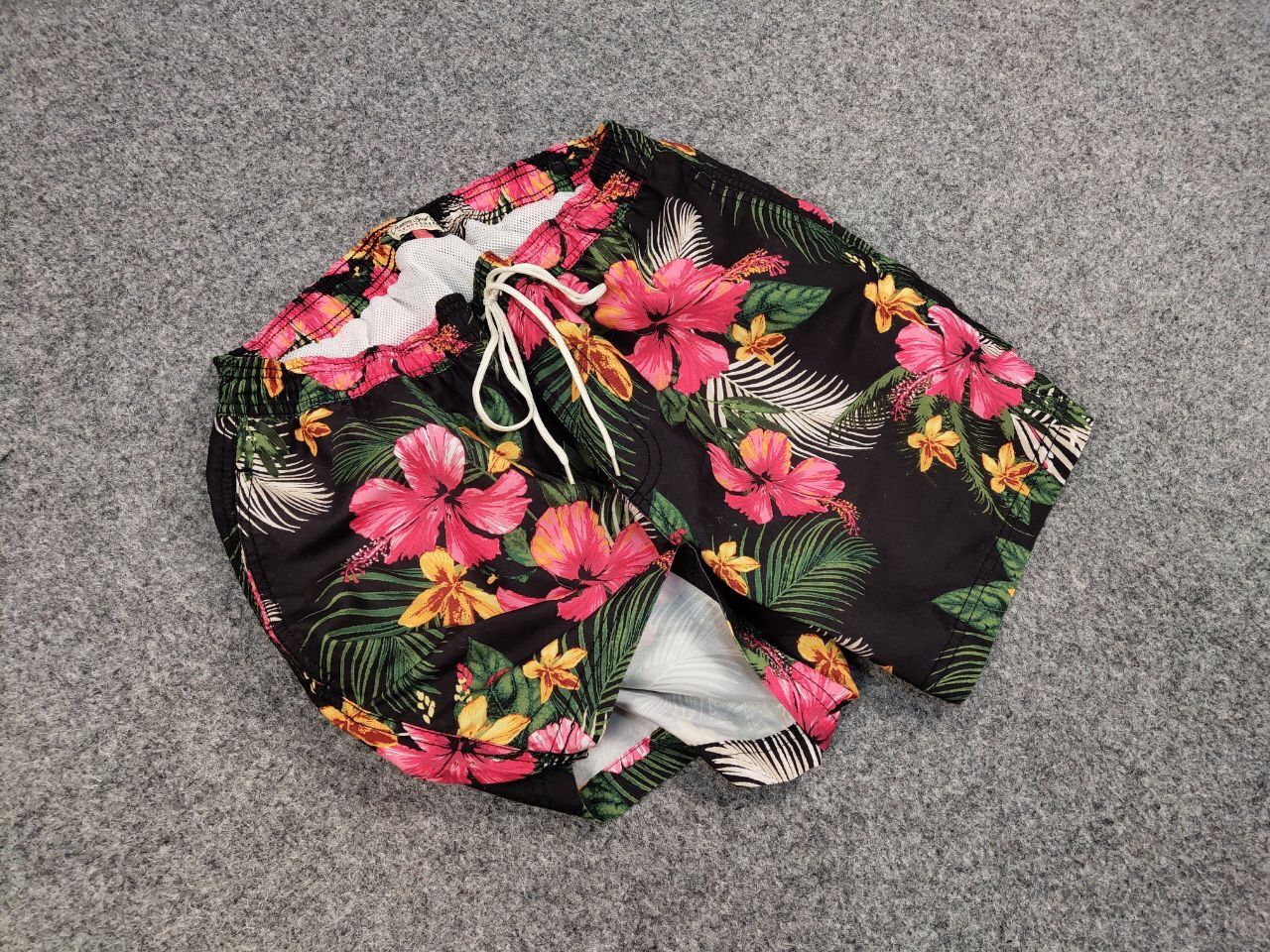 Vintage Vintage 90's Flowers Art Casual Shorts Streetwear Hawaiian Size US 34 / EU 50 - 6 Thumbnail