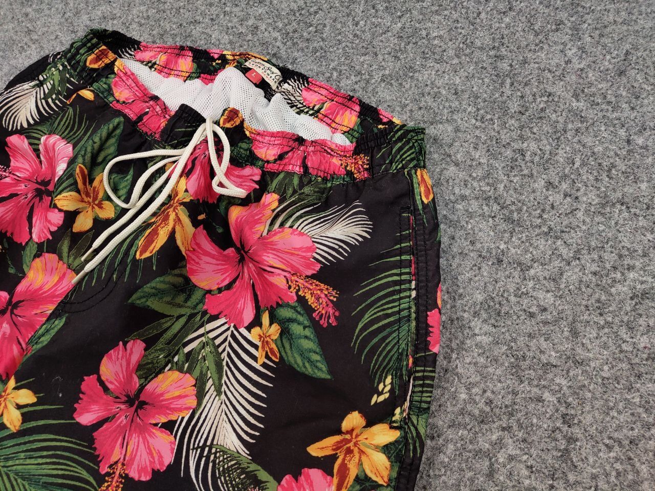 Vintage Vintage 90's Flowers Art Casual Shorts Streetwear Hawaiian Size US 34 / EU 50 - 5 Thumbnail