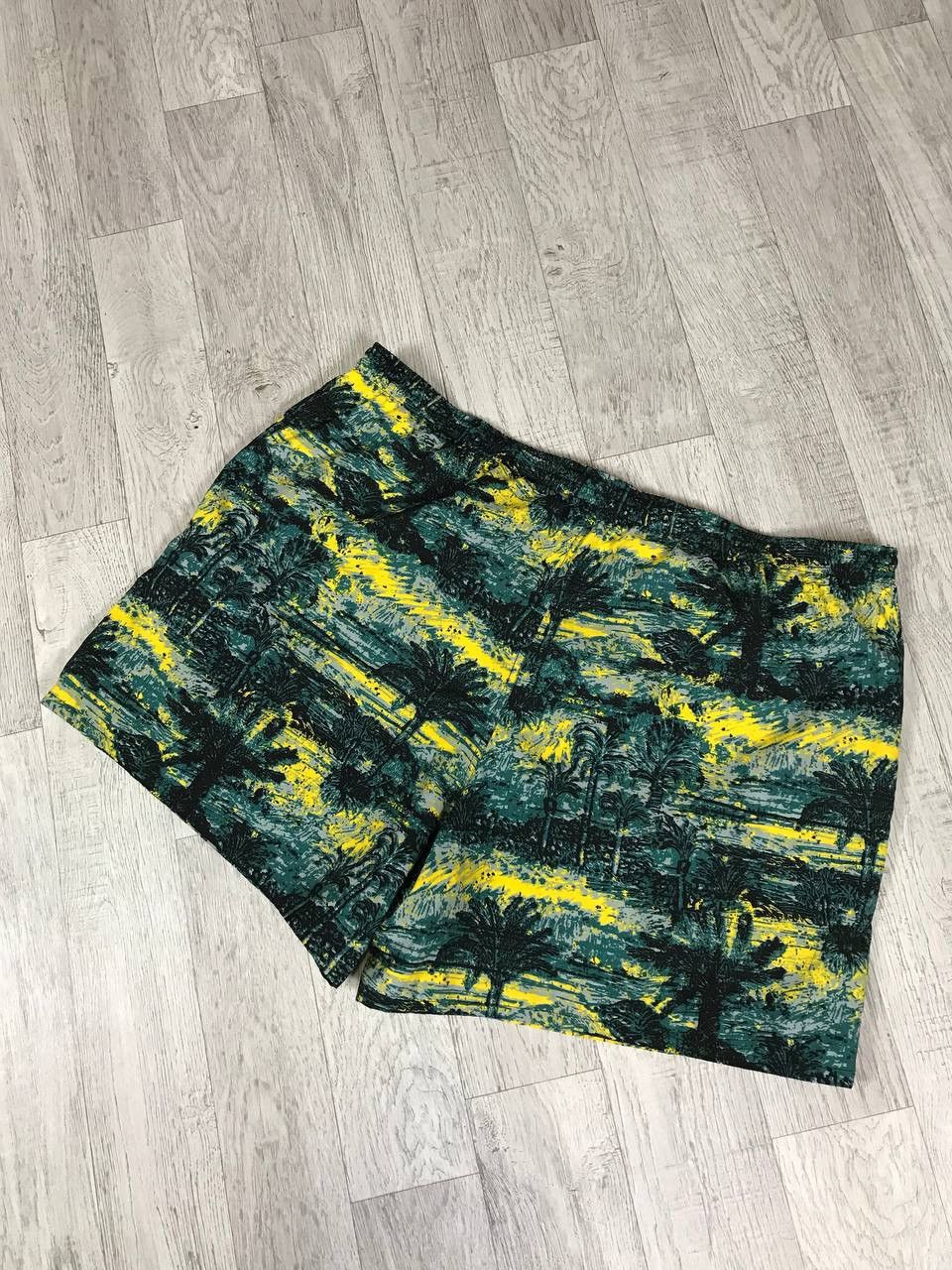 Vintage Nike swoosh streetwear crazy shorts Size US 38 / EU 54 - 7 Thumbnail