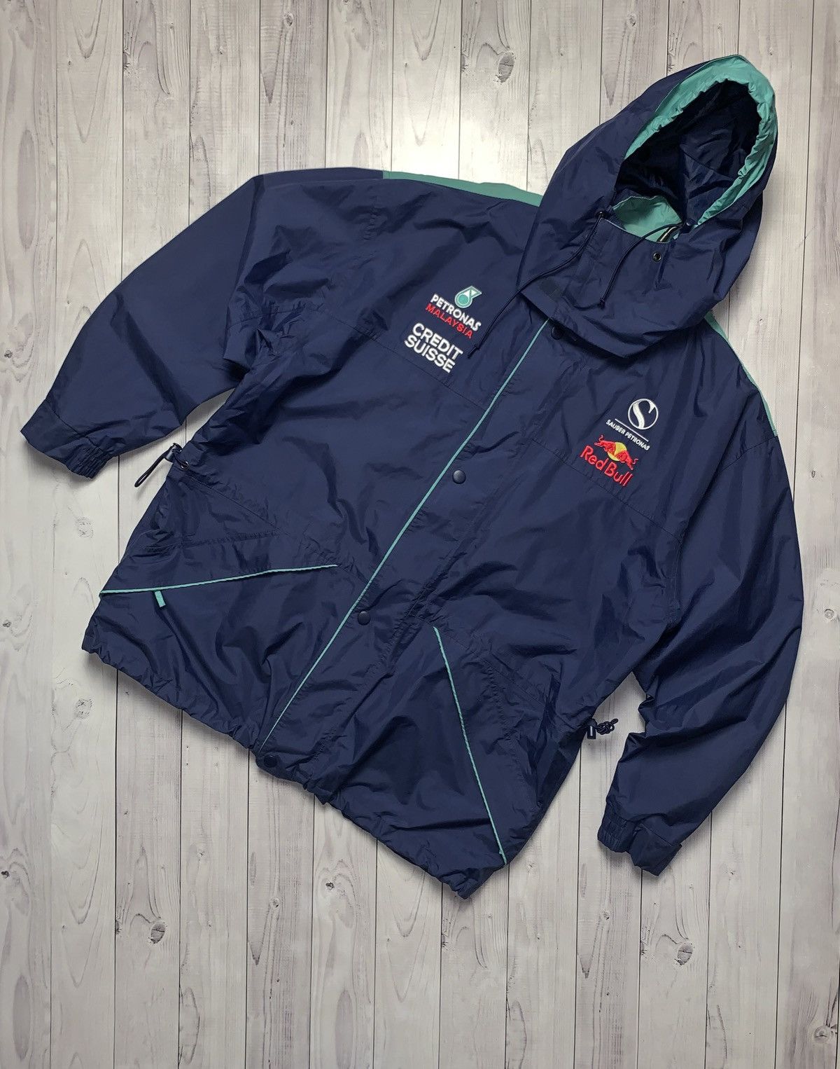 Vintage Red Bull racing jacket parka petronas size L