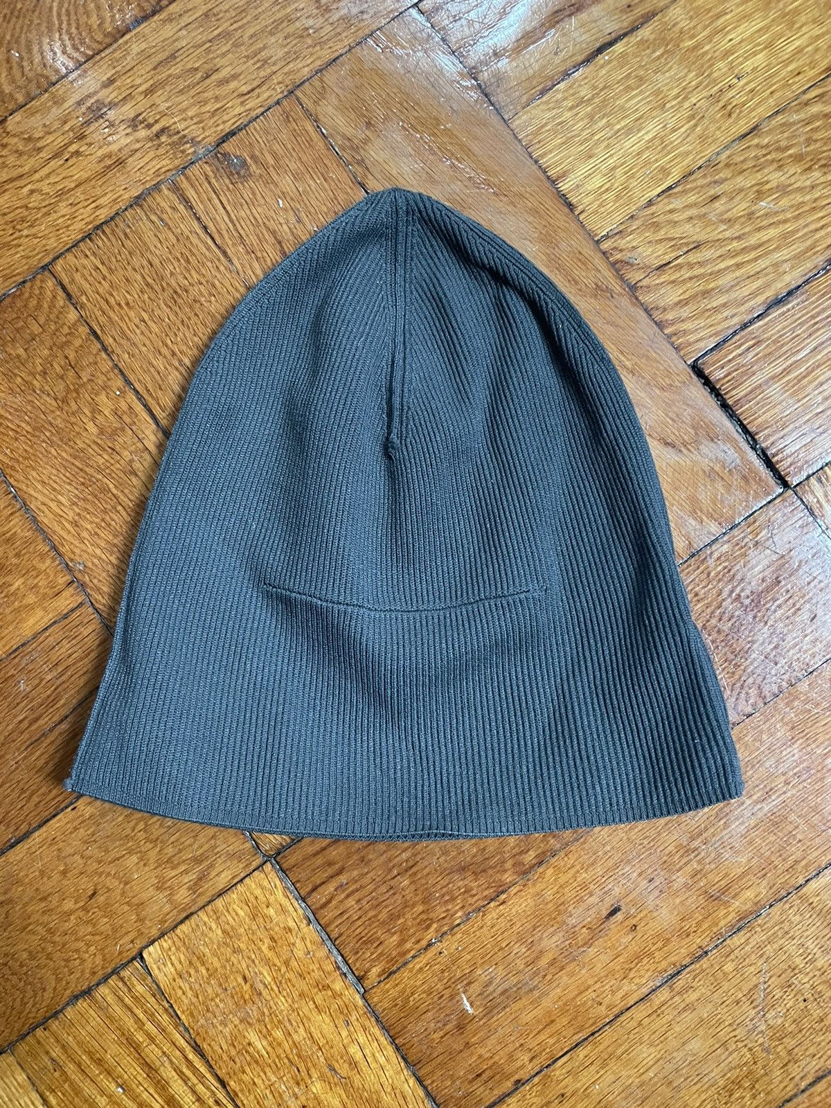 Marni Grey Ribbed Beanie Hat size Large