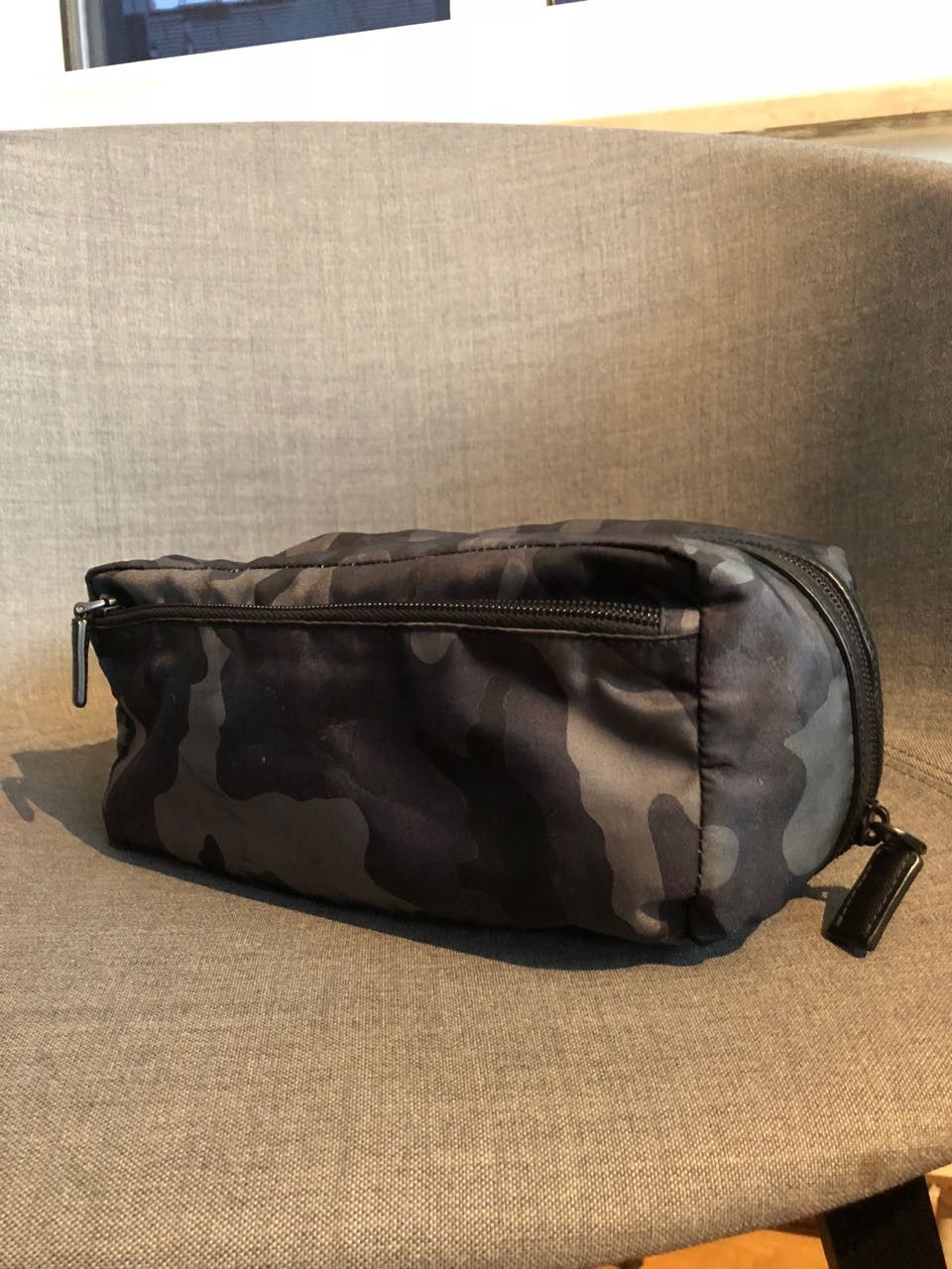 Prada dopp kit online