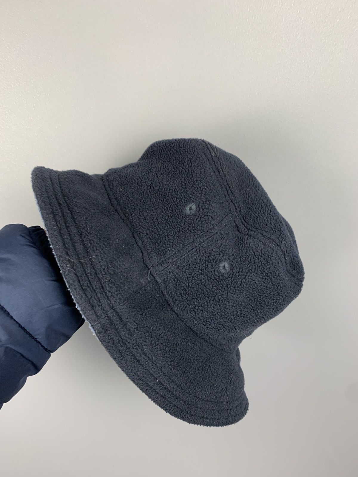 Nike Vintage Nike Fleece Bucket Hat Cap Warm Winter Size ONE SIZE - 2 Thumbnail