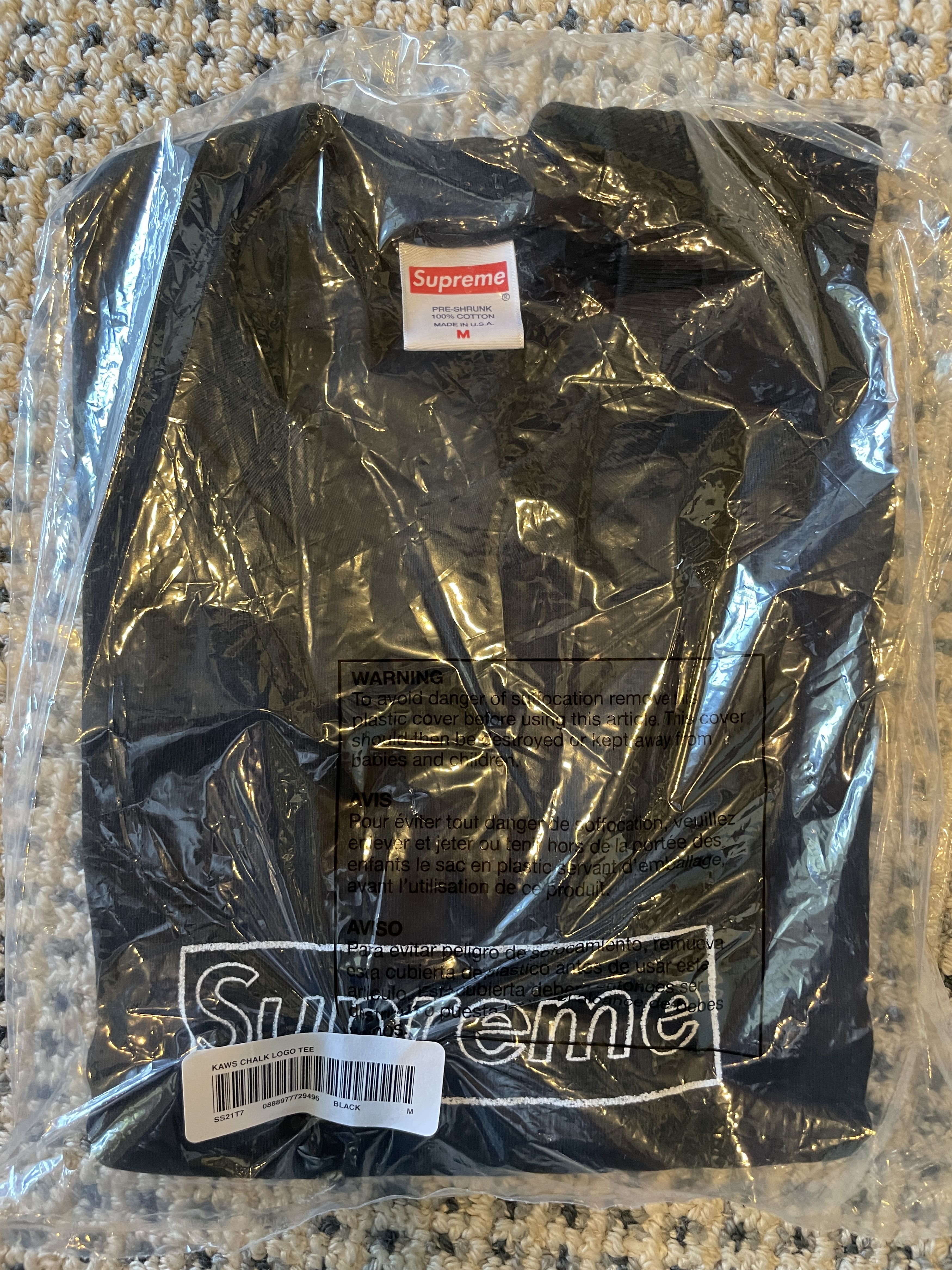 Supreme KAWS Chalk Logo Tee Black M Supreme Kaws Chalk Logo Tee
