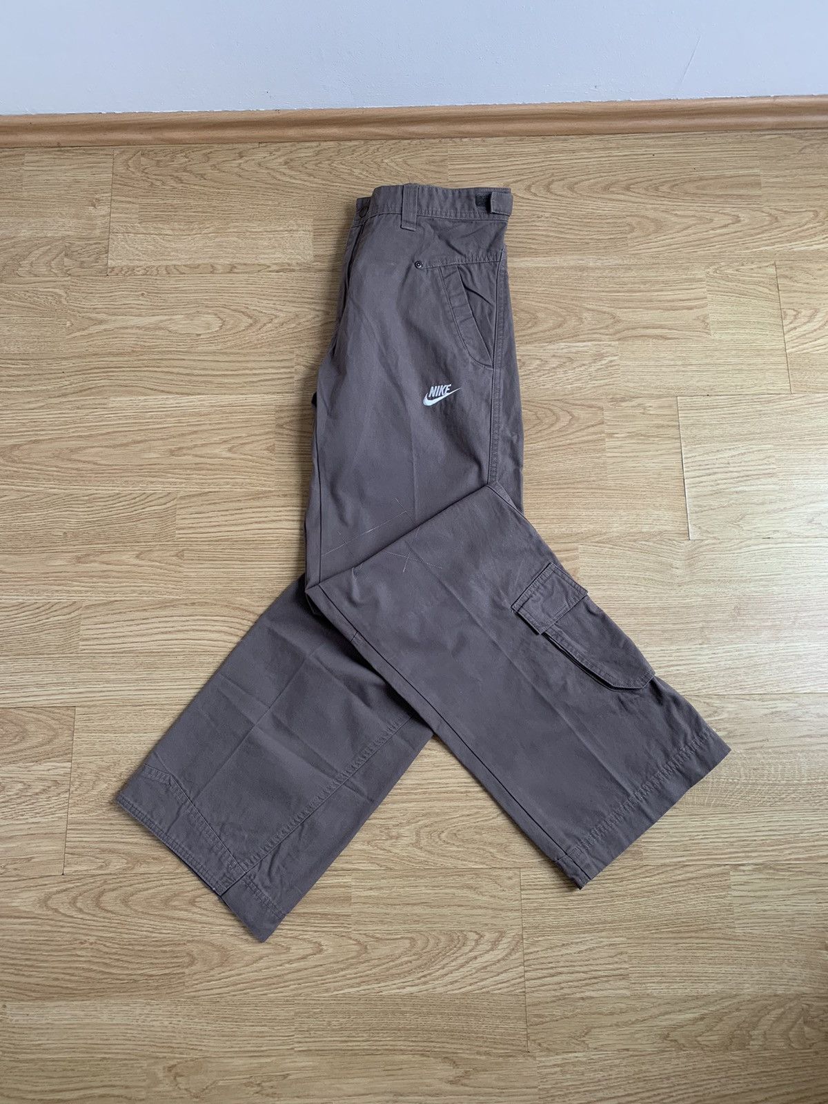 Nike 💥 DS Vintage y2k Nike Brown Cargo Pants Mulitpocket Swoosh Size US 32 / EU 48 - 13 Thumbnail