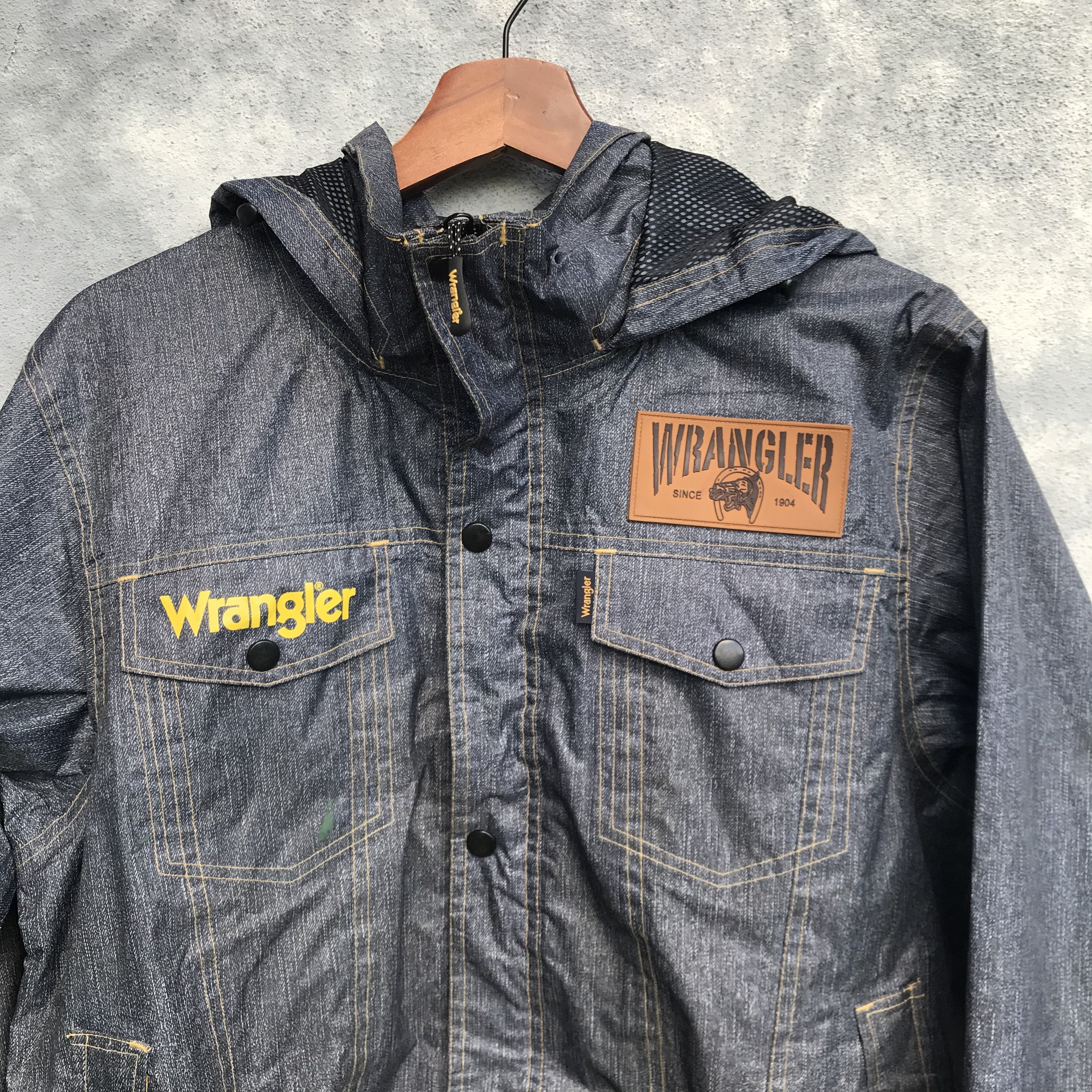 Wrangler Wrangler nylon jumper pullover hoodie light jacket Size US M / EU 48-50 / 2 - 8 Thumbnail