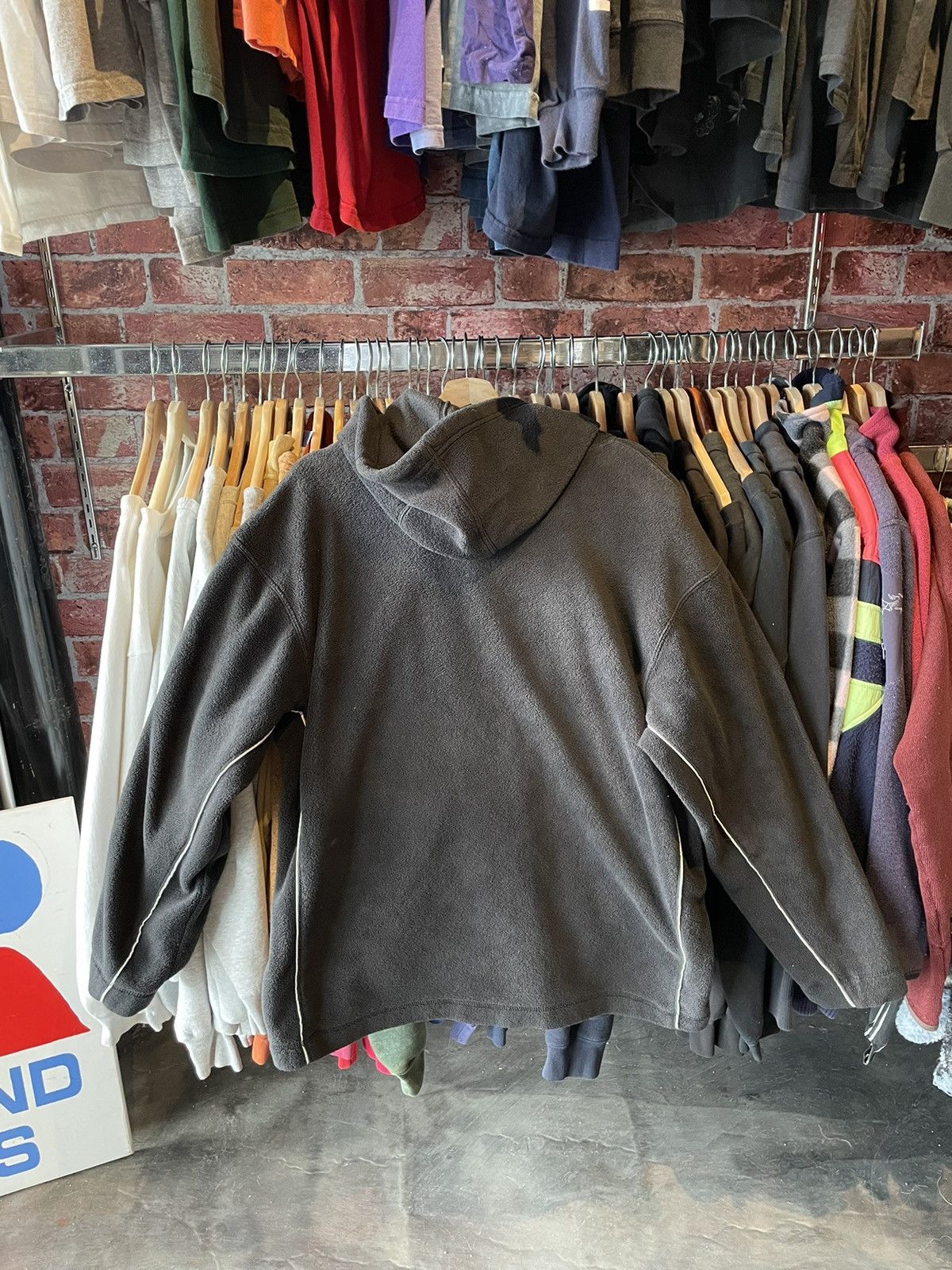 Nike Vintage Nike Logo Fleece Hoodie Size US M / EU 48-50 / 2 - 2 Thumbnail