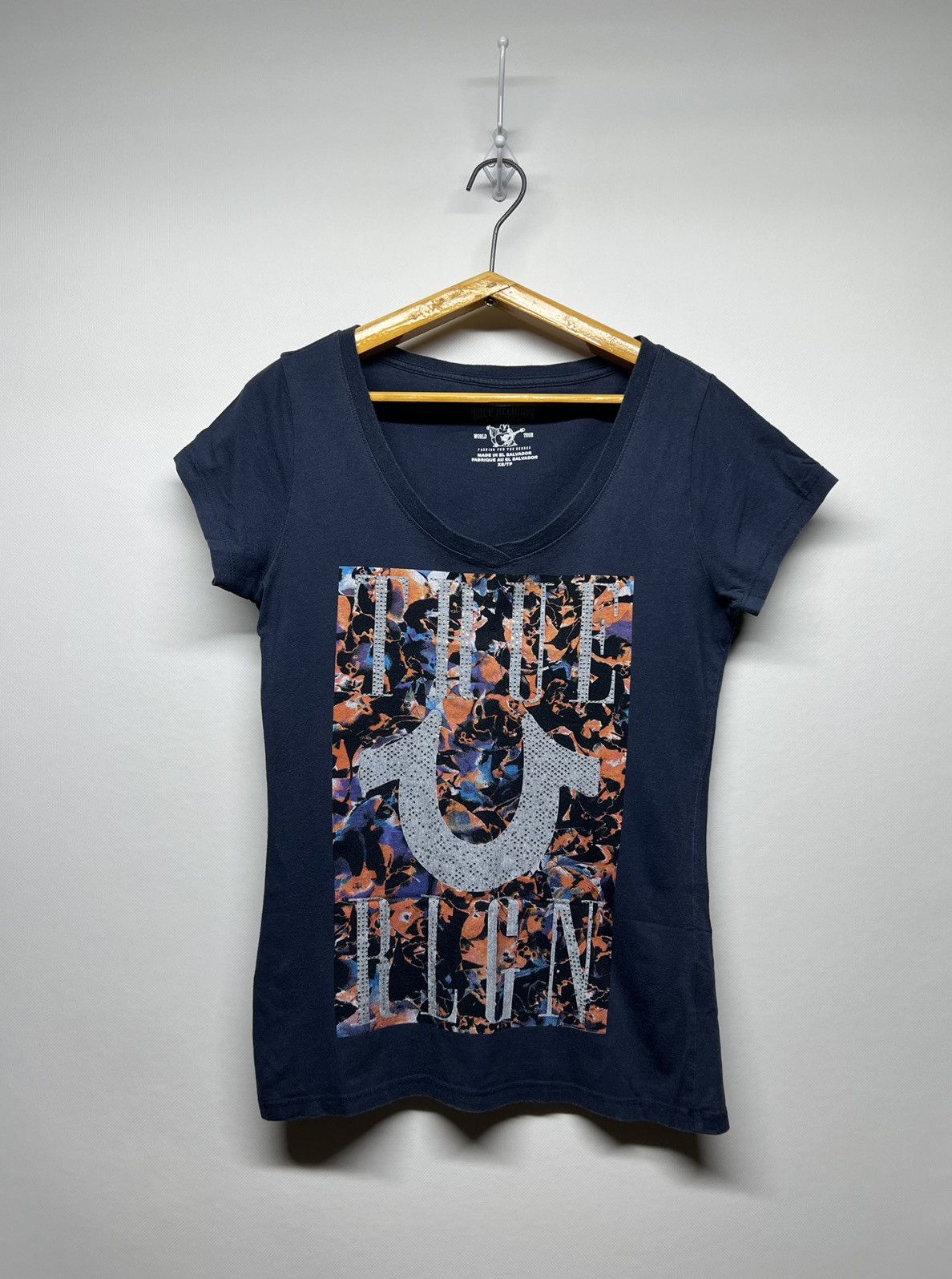 True Religion Vintage Y2k True Religion Big Logo T-Shirt 00’s Size XS / US 0-2 / IT 36-38 - 2 Thumbnail