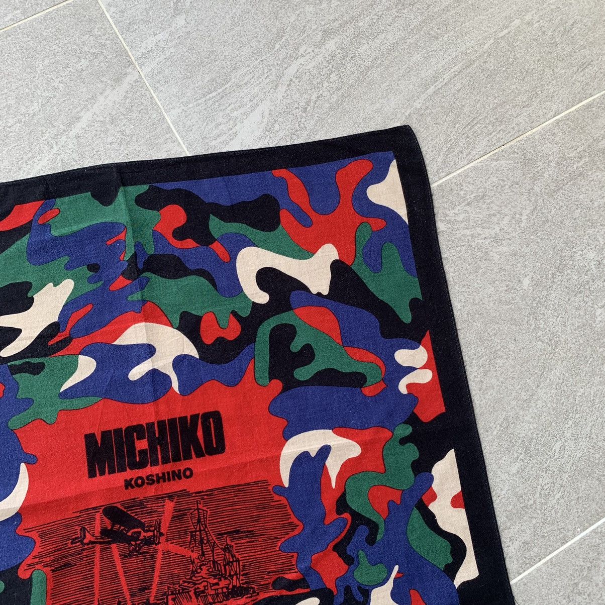 Michiko Koshino × Michiko Koshino London MICHIKO KOSHINO handkerchief bandana handky camo design Size ONE SIZE - 7 Thumbnail