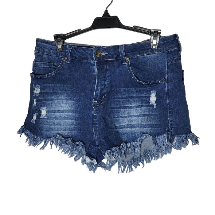 Other Women's Distressed Fringe Denim Blue Jean Shorts Size Large Grailed