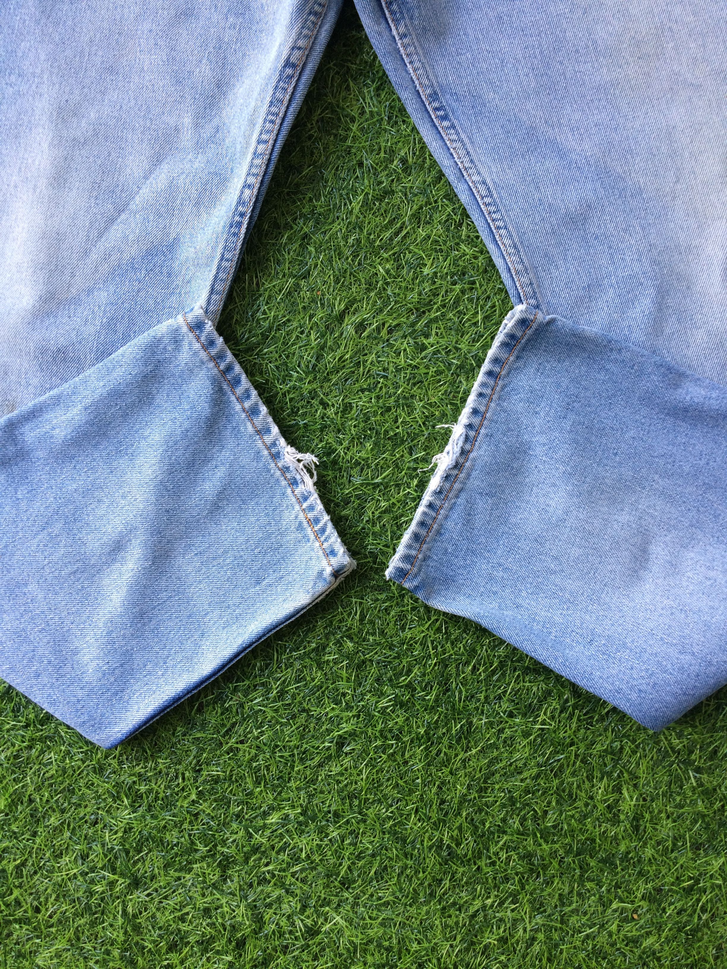 Levi's Vintage Levis 505 Light Wash Jeans #B-287 Size US 35 - 8 Thumbnail