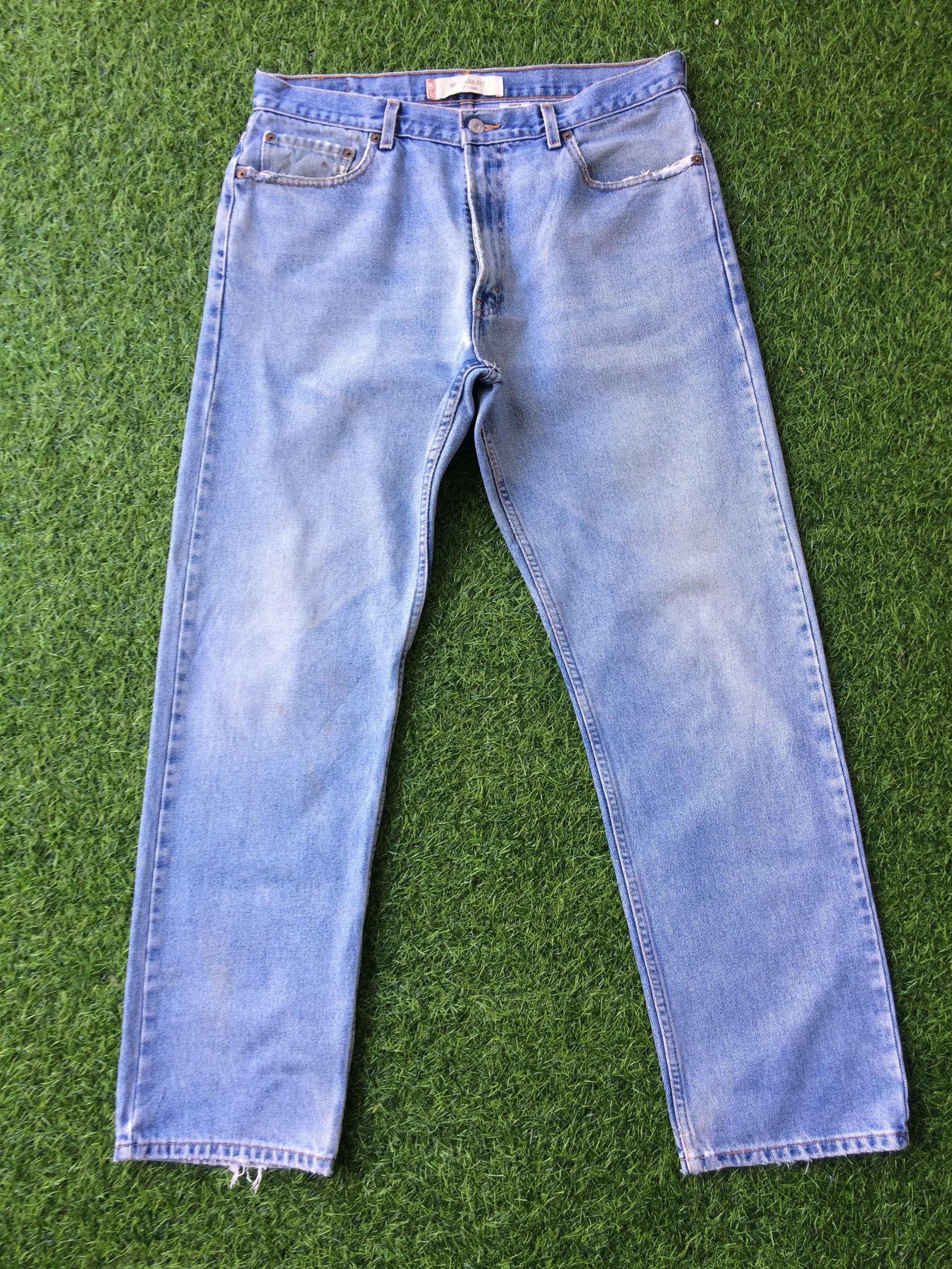 Levi's Vintage Levis 505 Light Wash Jeans #B-287 Size US 35 - 1 Thumbnail