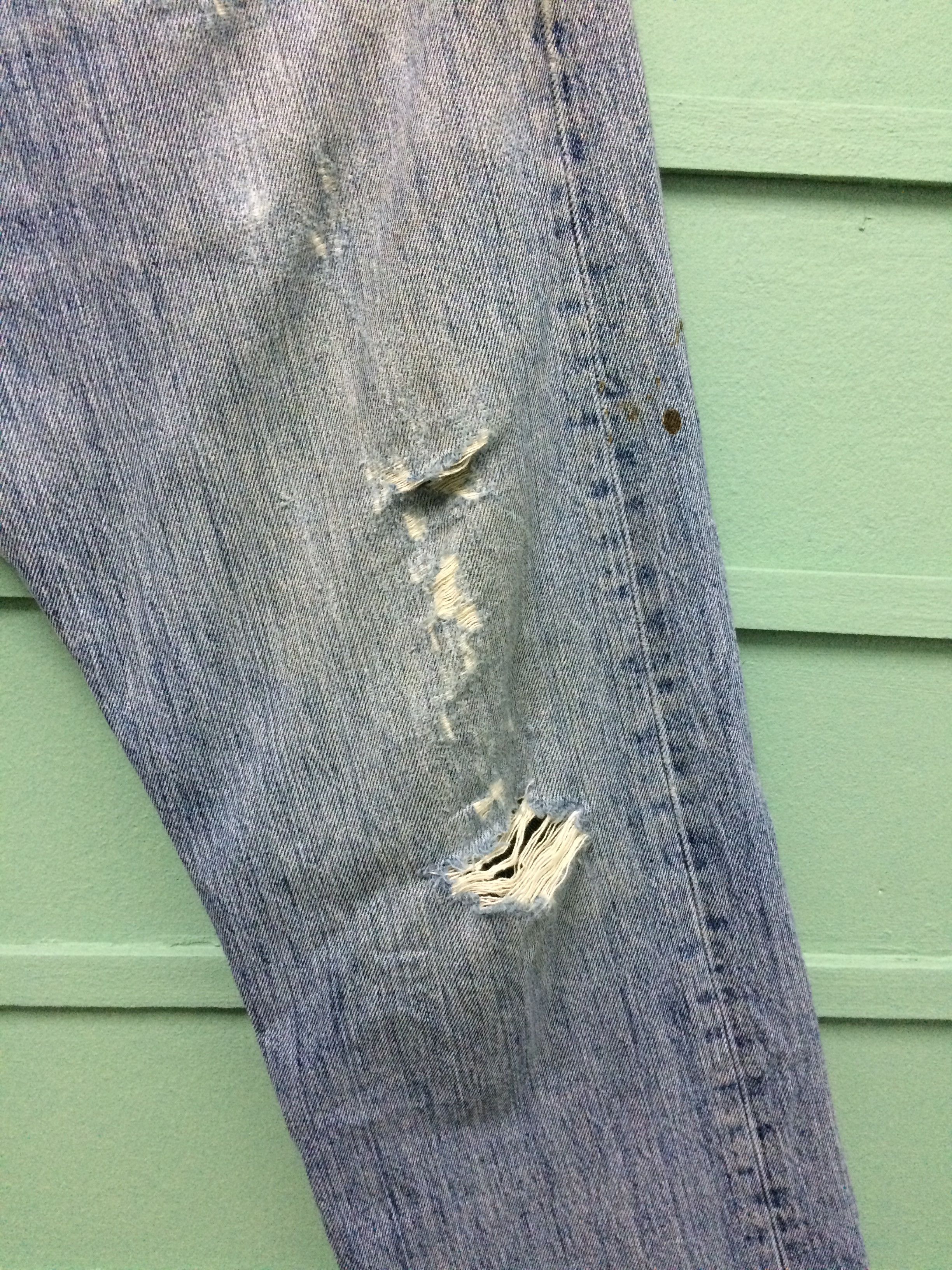 Levi's Vintage Distressed Levis 501 Jeans #B-114 Size US 33 - 7 Thumbnail