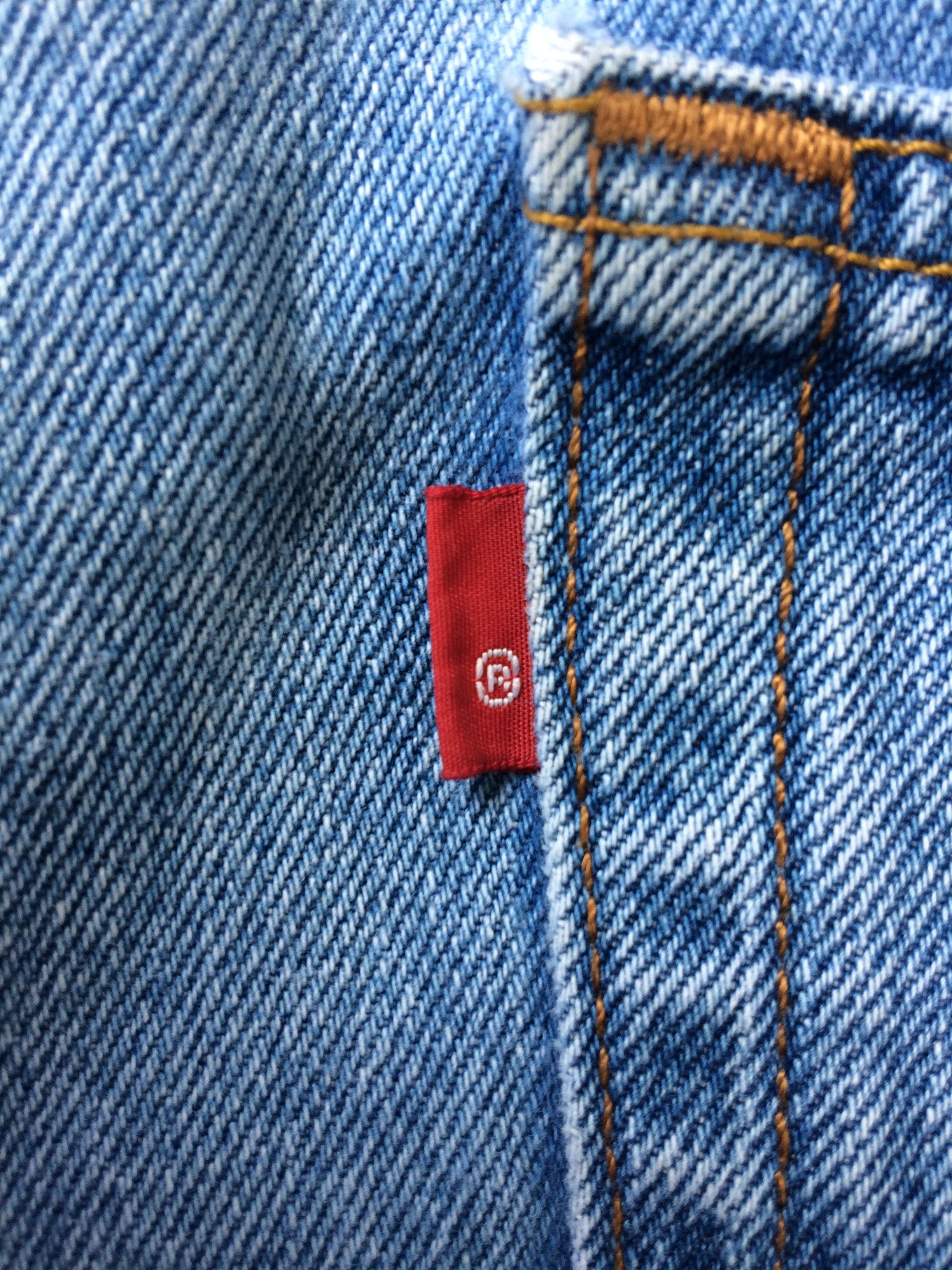 Levi's Vintage Levis 550 Light Wash Jeans #B-275 Size US 34 / EU 50 - 11 Thumbnail