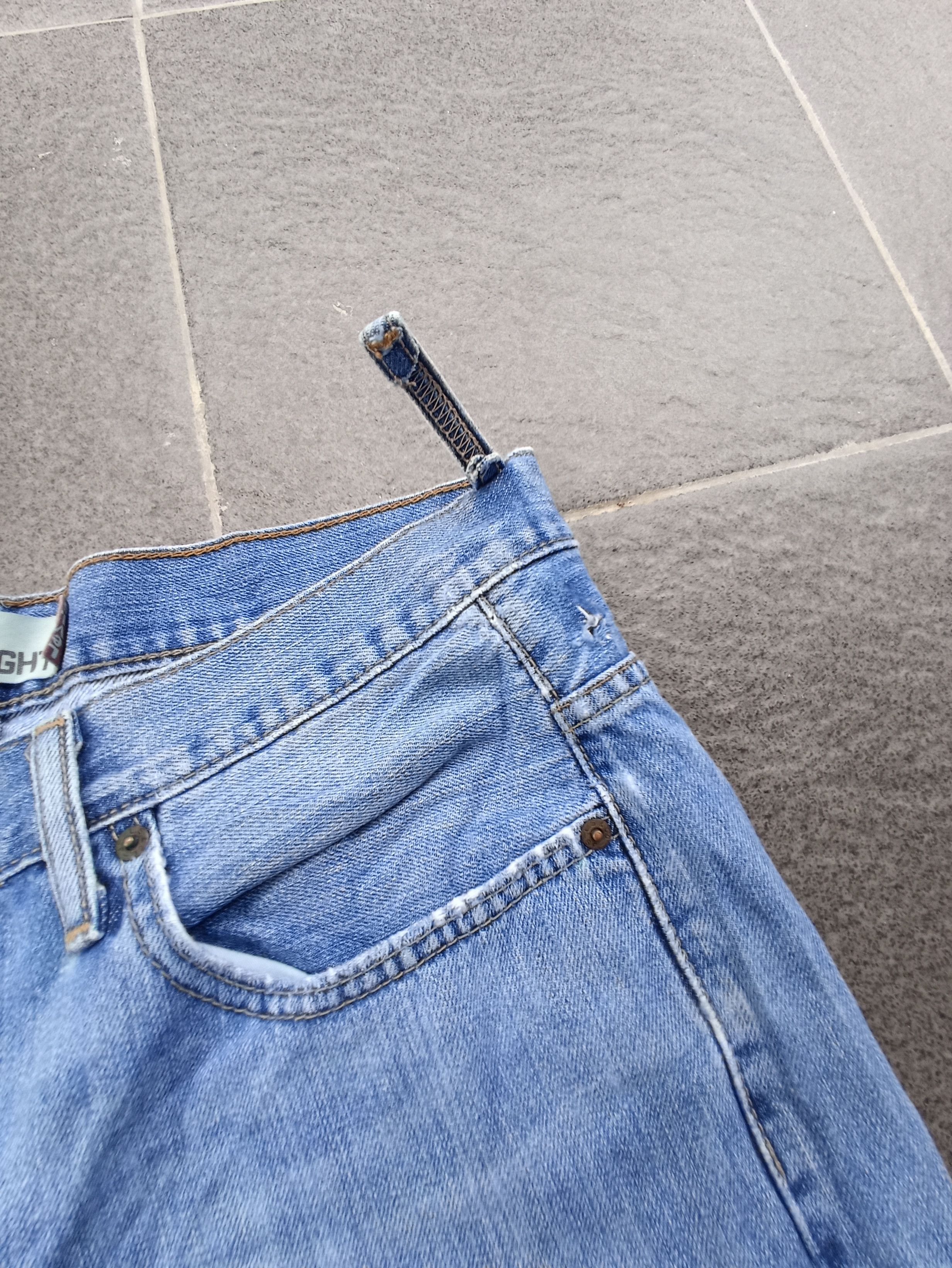 Jean × Levi's × Vintage Vintage Levis 569 Distress Blue Wash Jeans - J222 Size US 36 / EU 52 - 10 Thumbnail