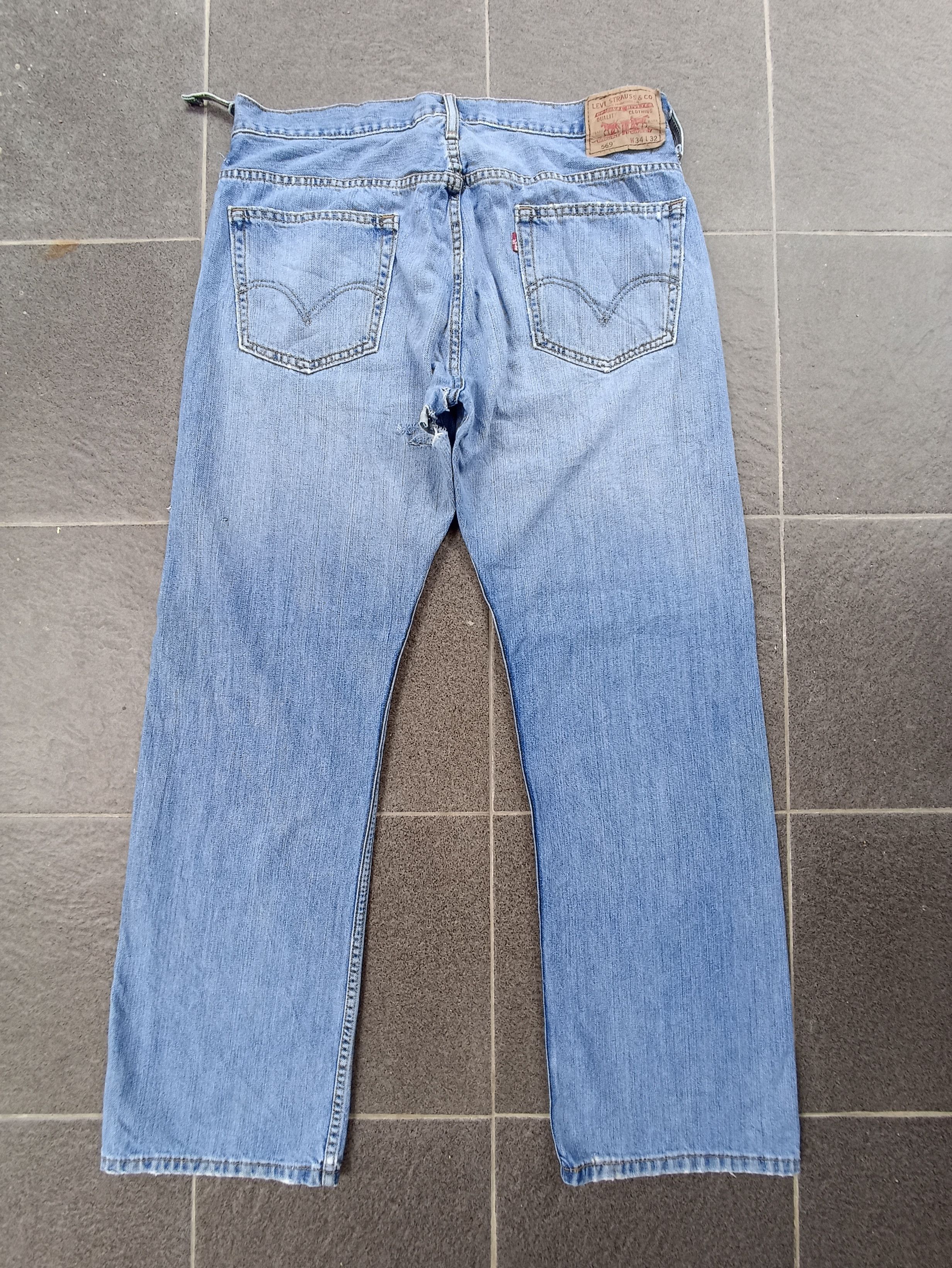 Jean × Levi's × Vintage Vintage Levis 569 Distress Blue Wash Jeans - J222 Size US 36 / EU 52 - 2 Thumbnail