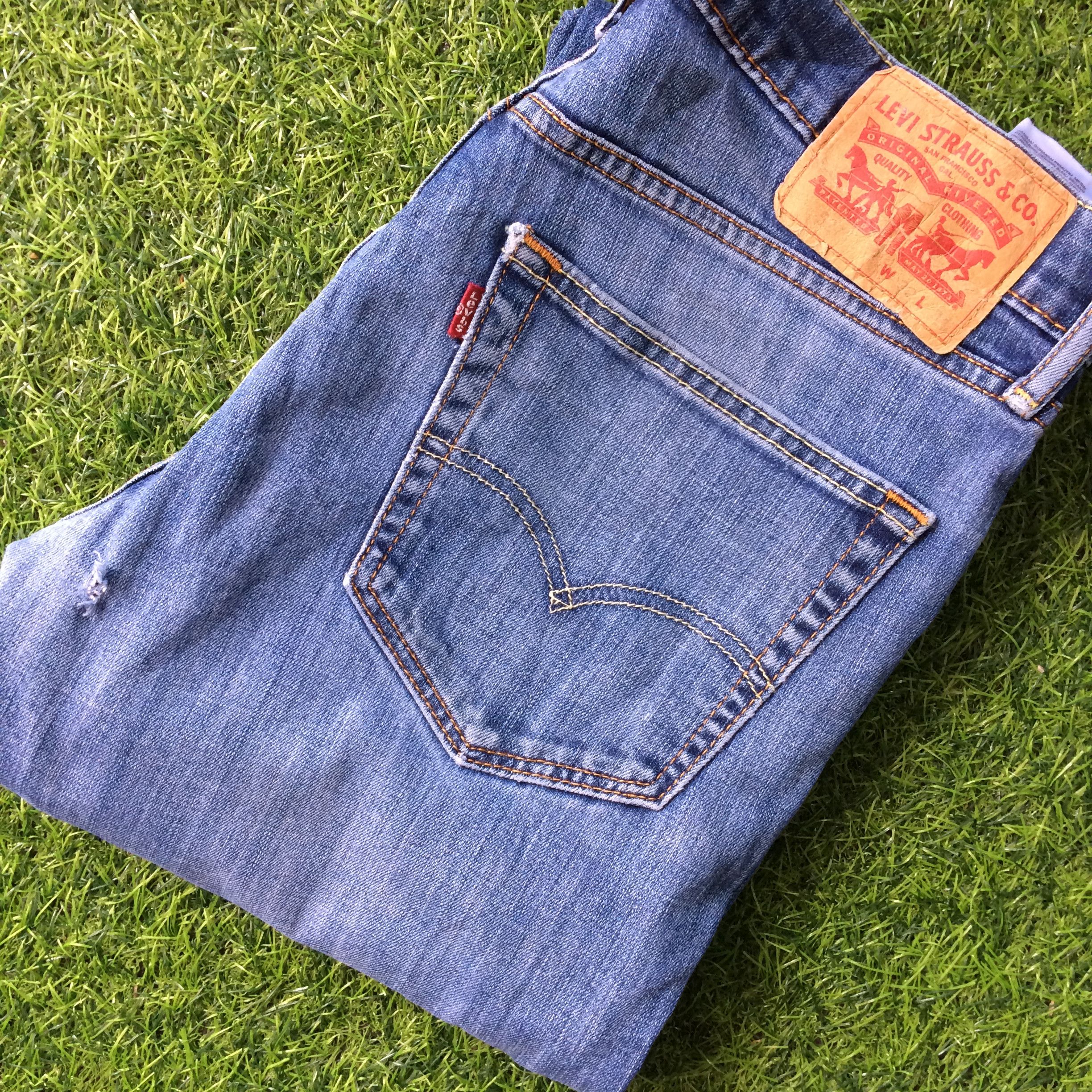 Levi's Vintage Distressed Levis 527 Bootcut Flared Jeans #B-904 Size 32" / US 10 / IT 46 - 9 Thumbnail