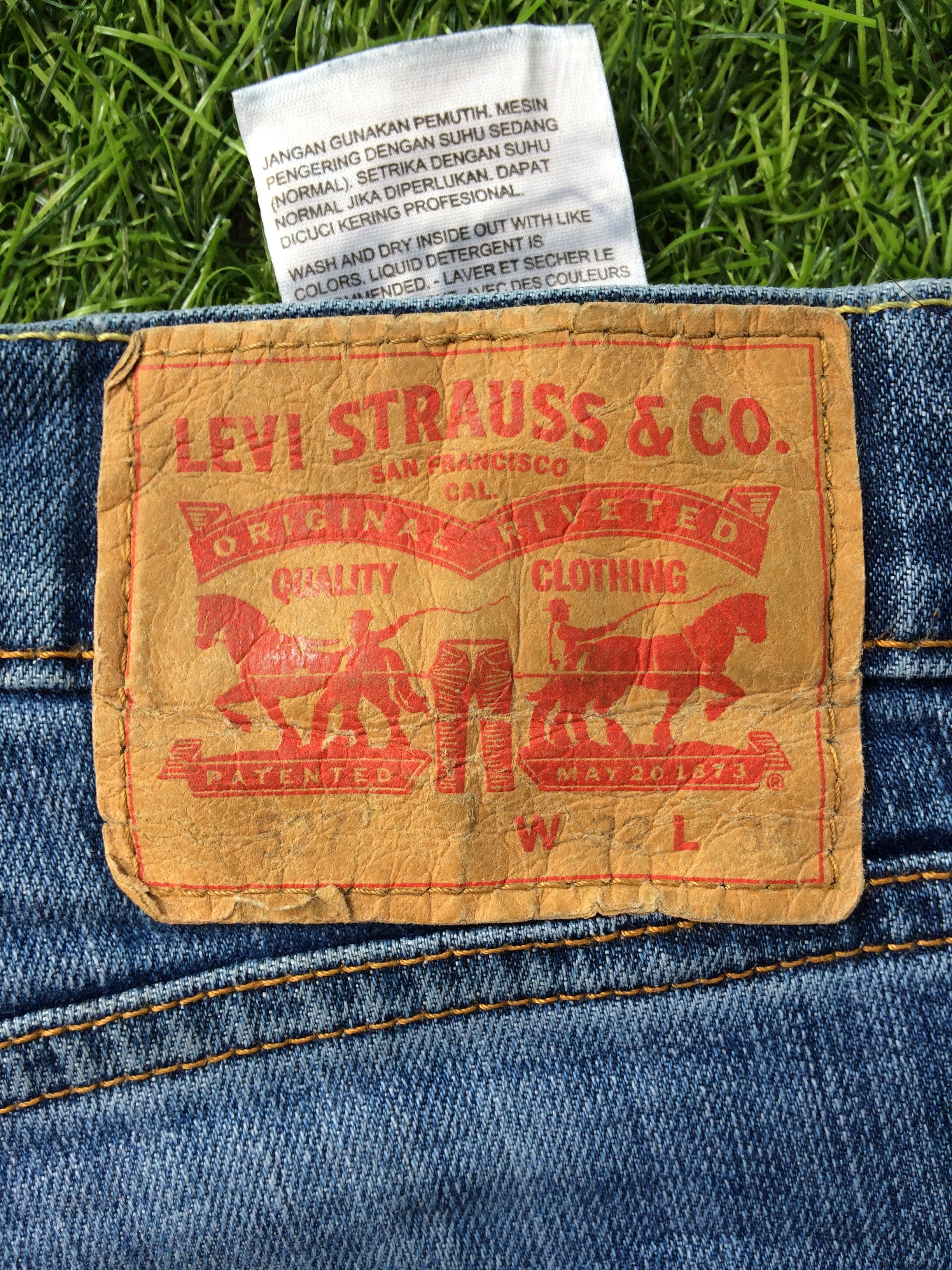Levi's Vintage Distressed Levis 527 Bootcut Flared Jeans #B-904 Size 32" / US 10 / IT 46 - 11 Thumbnail