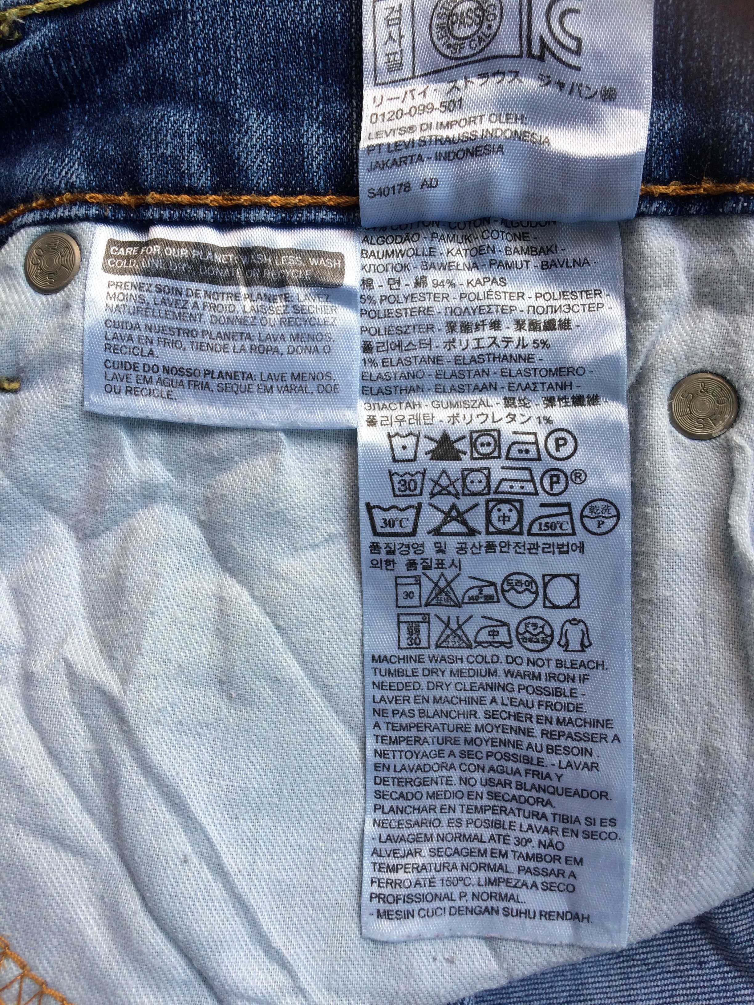 Levi's Vintage Distressed Levis 527 Bootcut Flared Jeans #B-904 Size 32" / US 10 / IT 46 - 12 Thumbnail