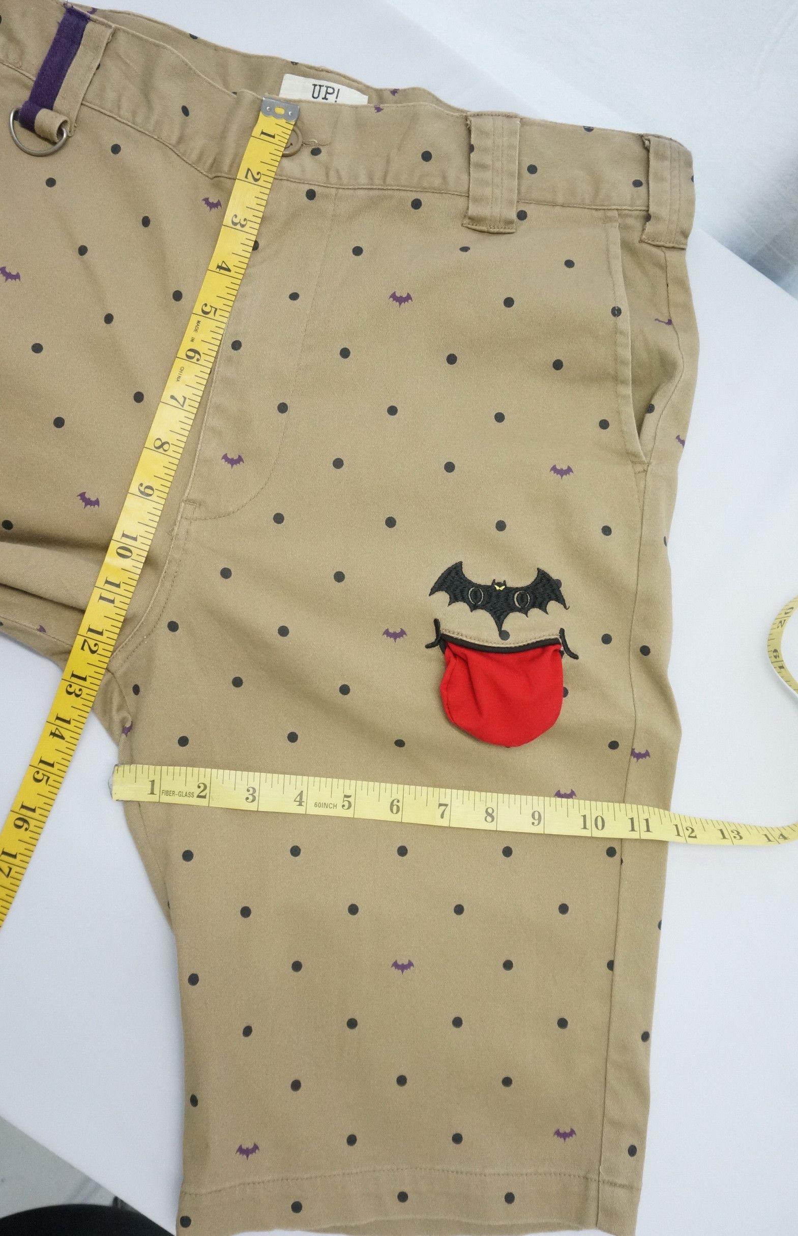 Japanese Brand Rare Vintage Japan UPSMILE Batman Shorts Size US 35 - 17 Thumbnail