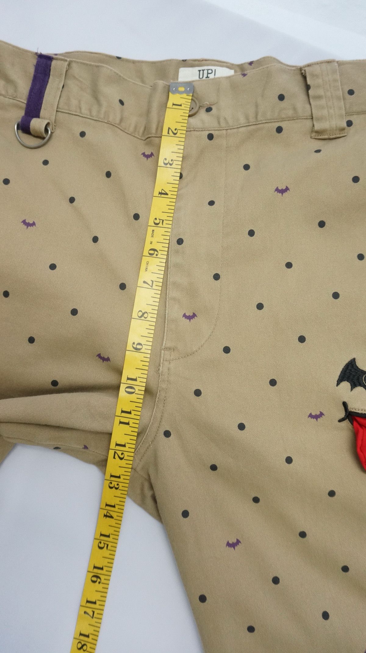 Japanese Brand Rare Vintage Japan UPSMILE Batman Shorts Size US 35 - 16 Thumbnail