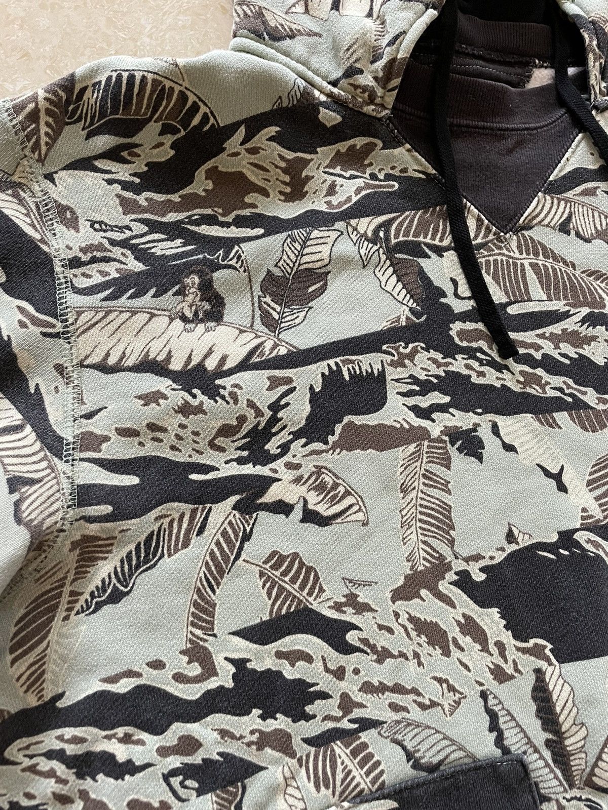 Bape Bape leaf Camo hoodie M Size US M / EU 48-50 / 2 - 3 Thumbnail